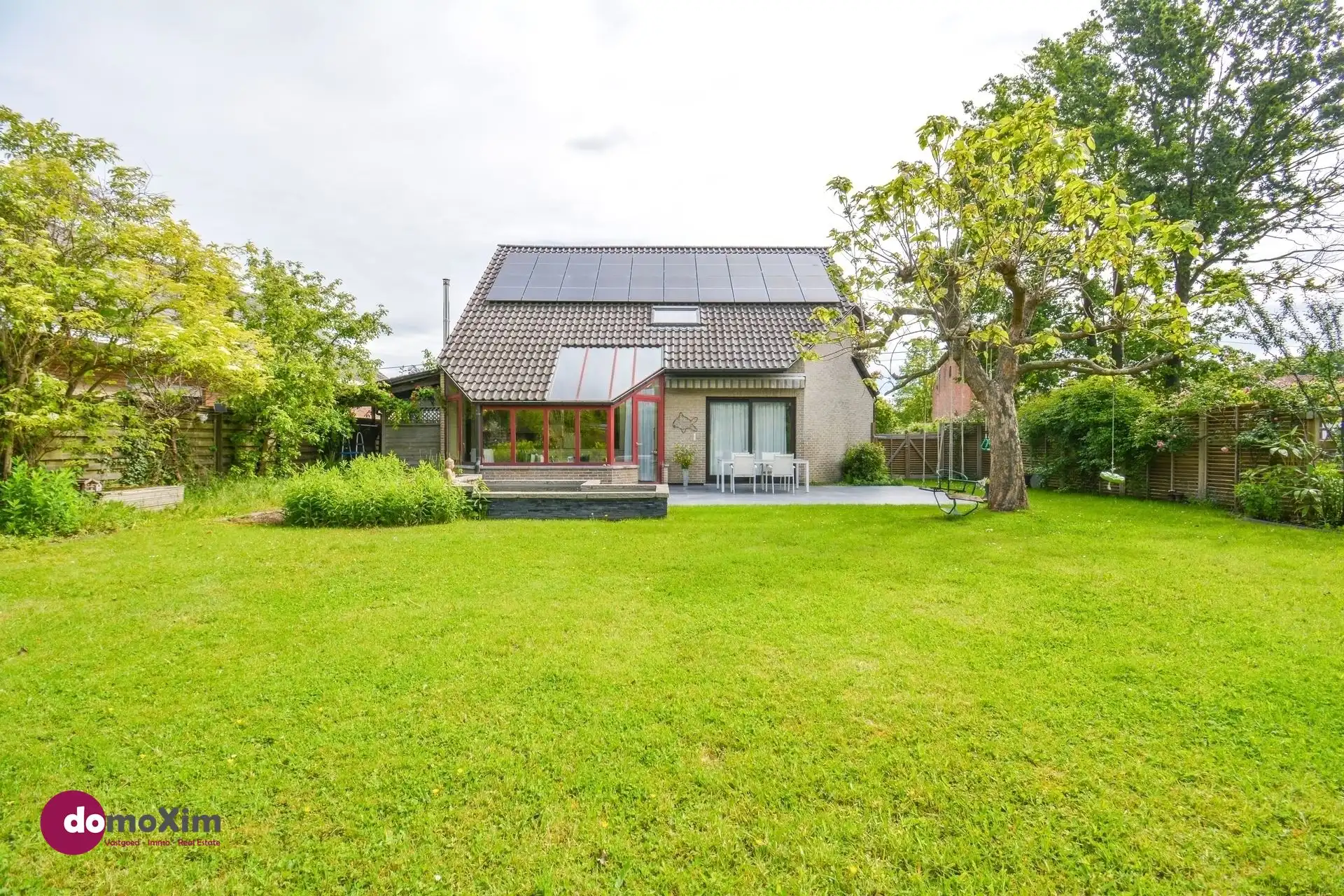Instapklare woning met prachtige tuin  foto 2