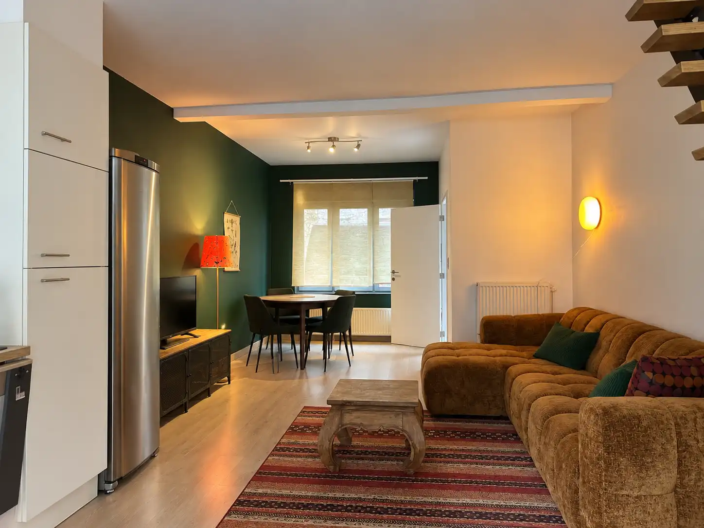 Charmante, instapklare rijwoning met stadstuin foto 5