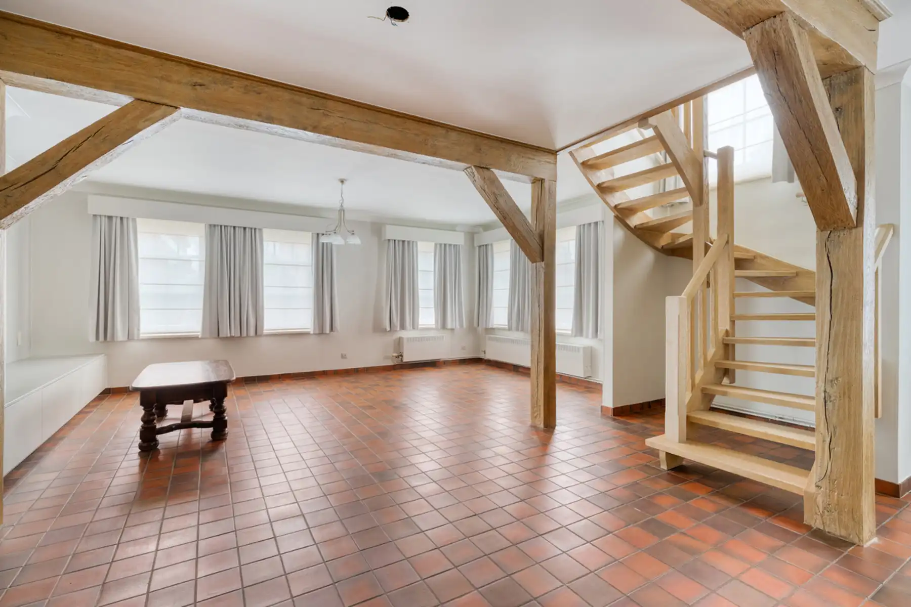 Woning met atelier en 4 slaapkamers in Buggenhout foto 8