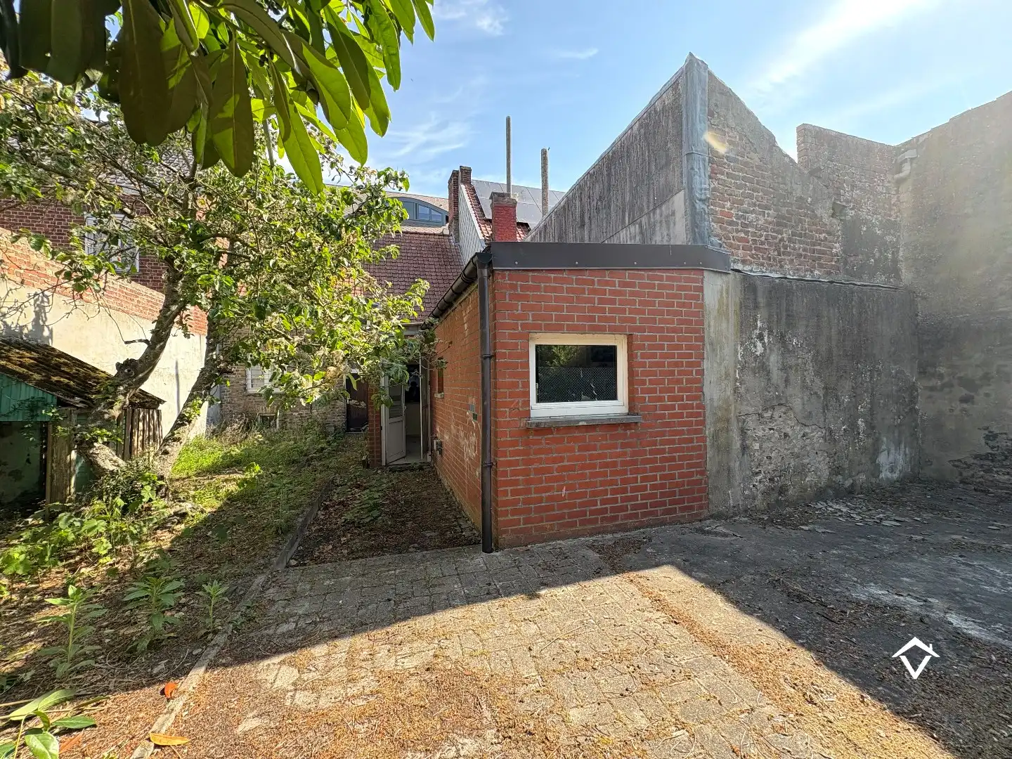 Unieke ruime eigendom op 1169 m² grond met voormalige handelsruimte in centrum Koekelare foto 20