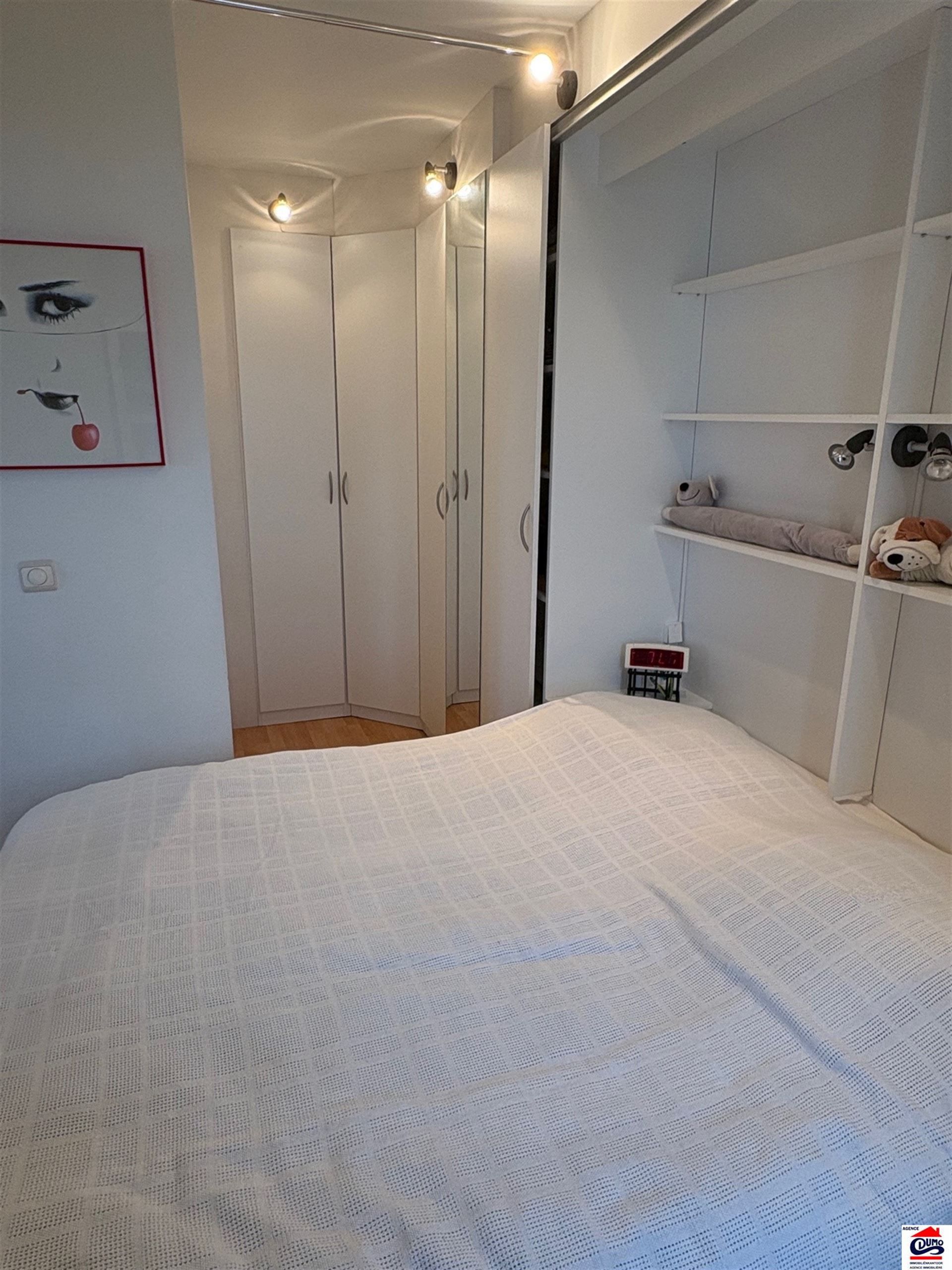 Gemeubeld appartement met 1 slaapkamer op de Zeedijk foto 18