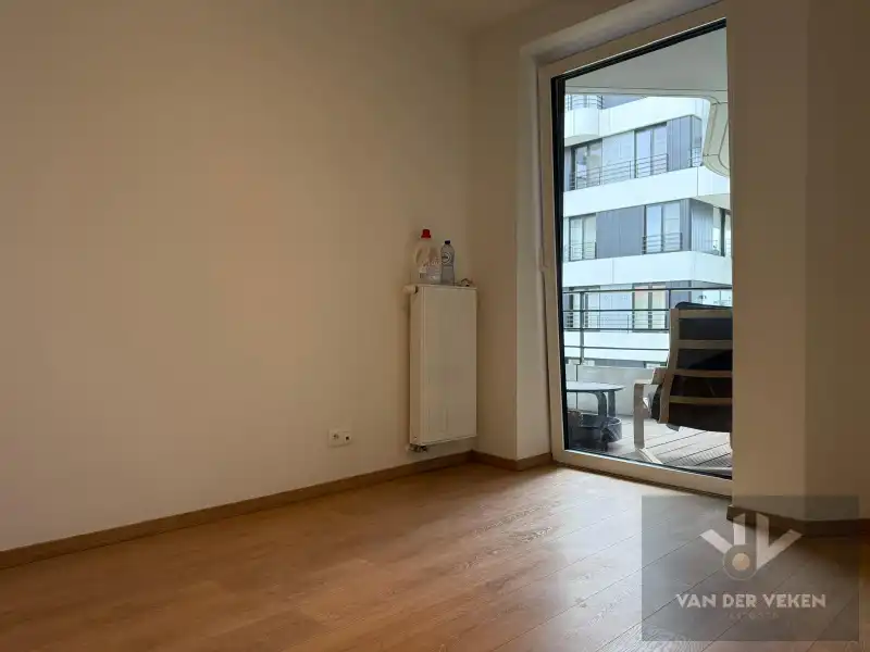 Charmant 2-slaapkamer appartement met ruim terras! foto 9