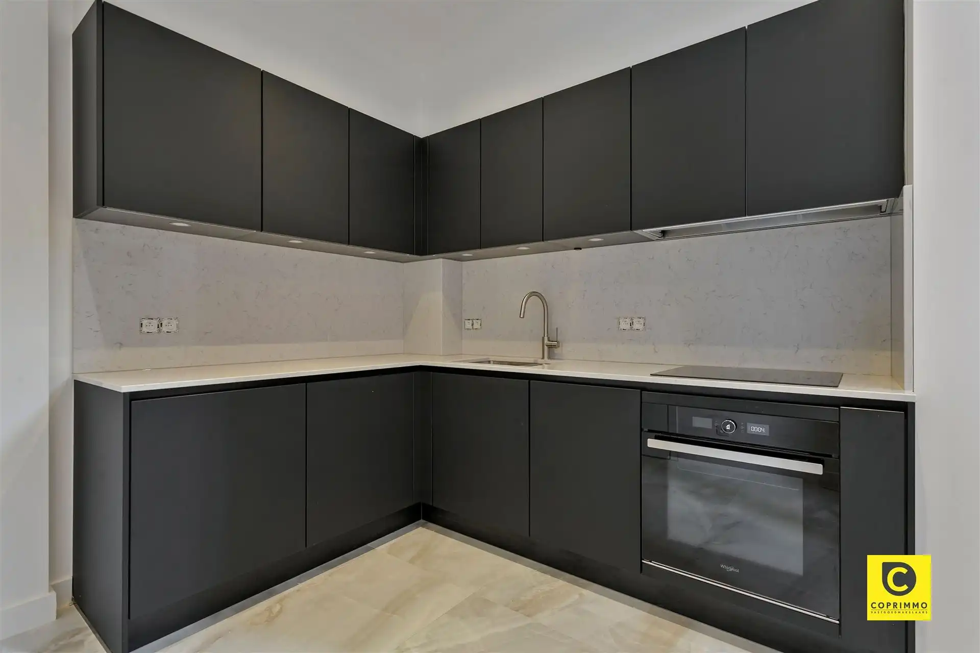 Ruim gerenoveerd 3 slpk app te Diamantwijk! foto 4