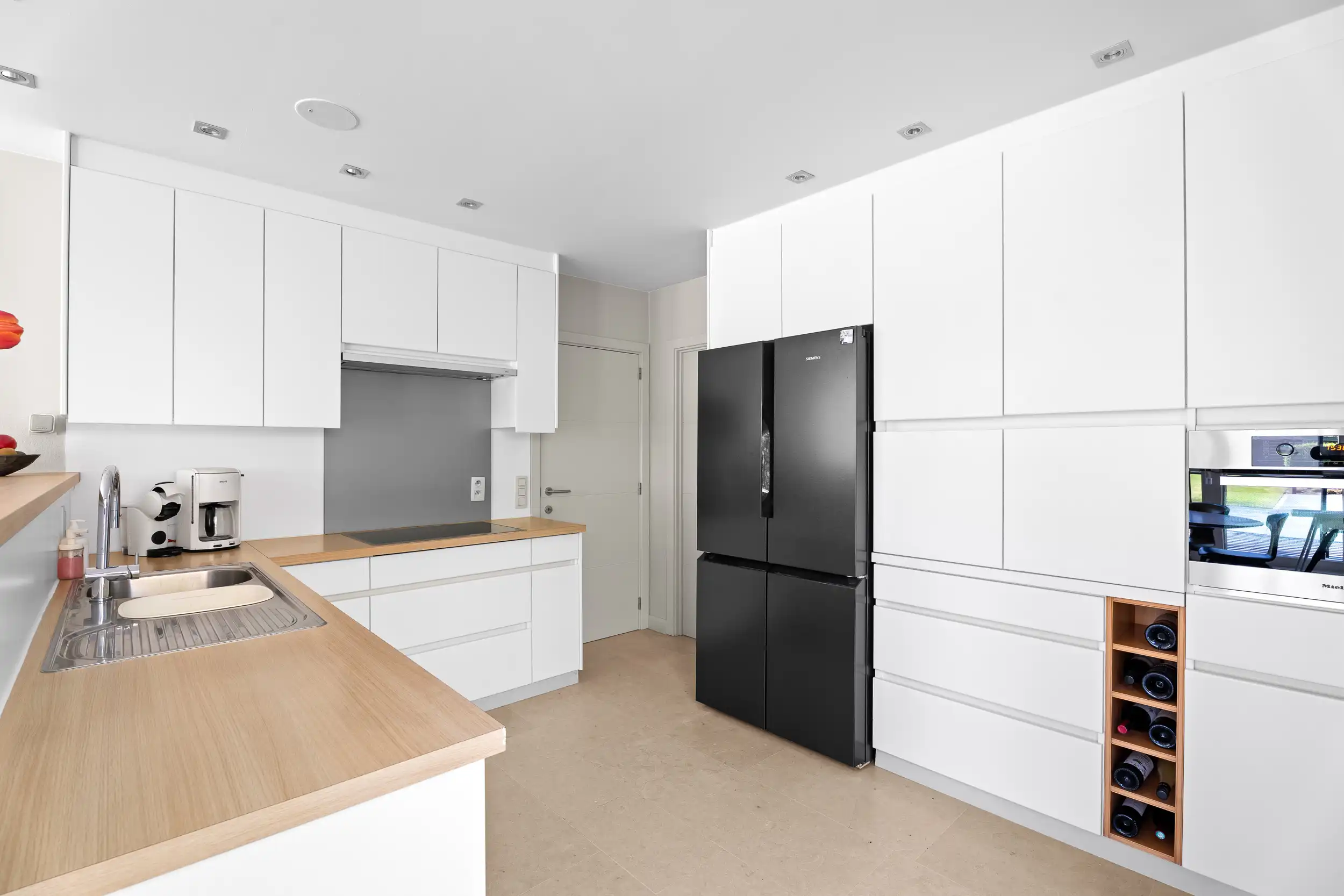 Villa te koop met vier slaapkamers nabij centrum Waregem foto 6