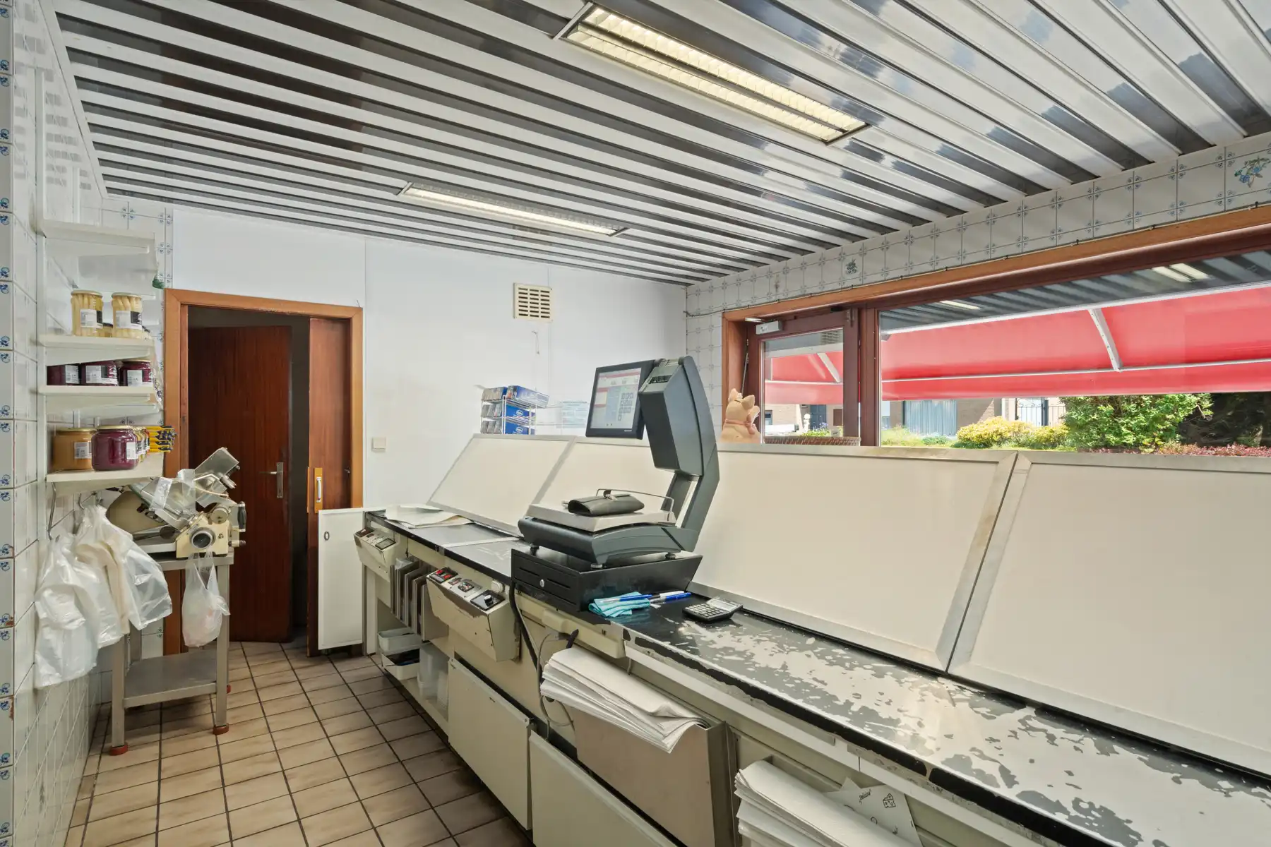 Duplex appartement met handelsgelijkvloers  foto 4