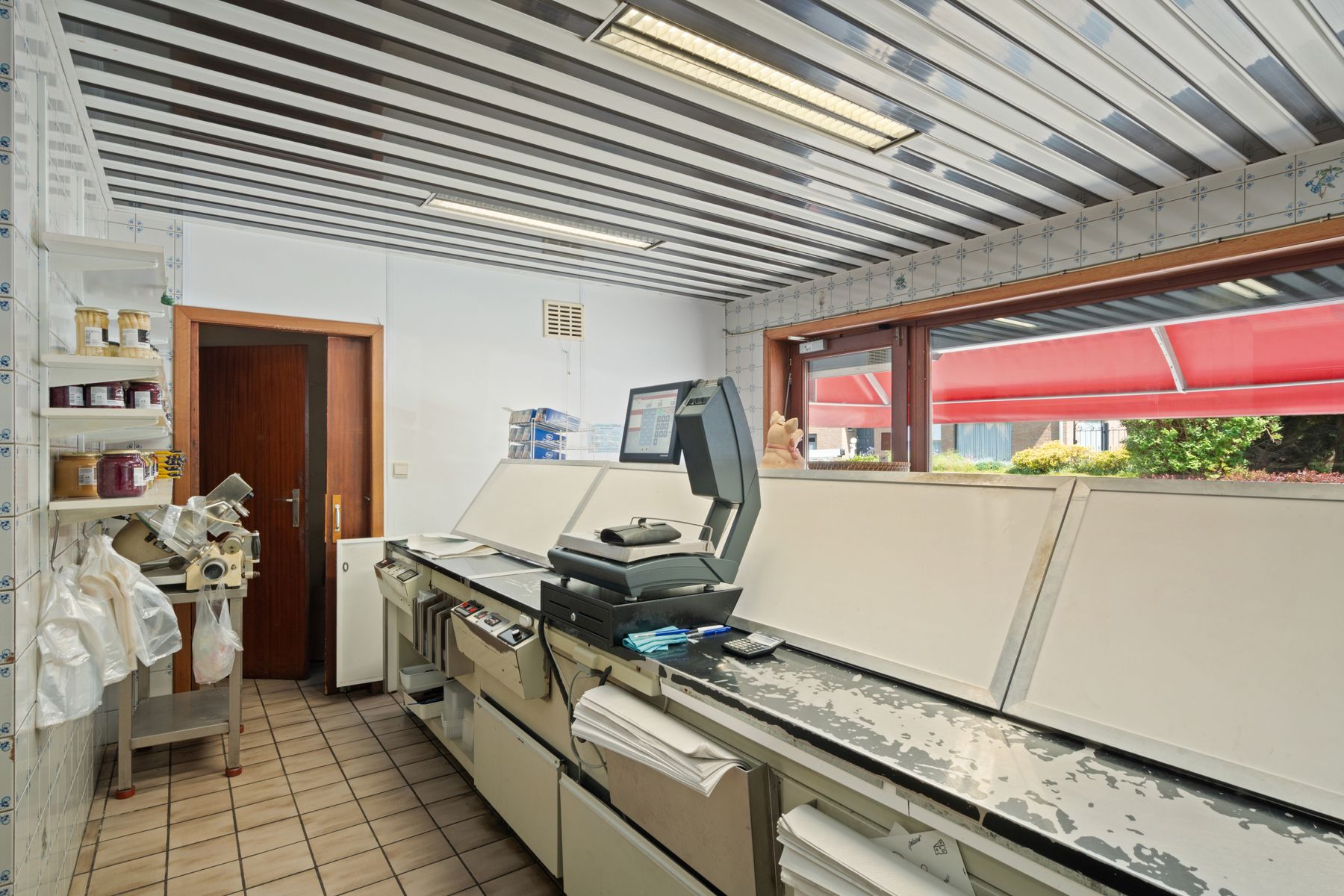 Duplex appartement met handelsgelijkvloers  foto 4