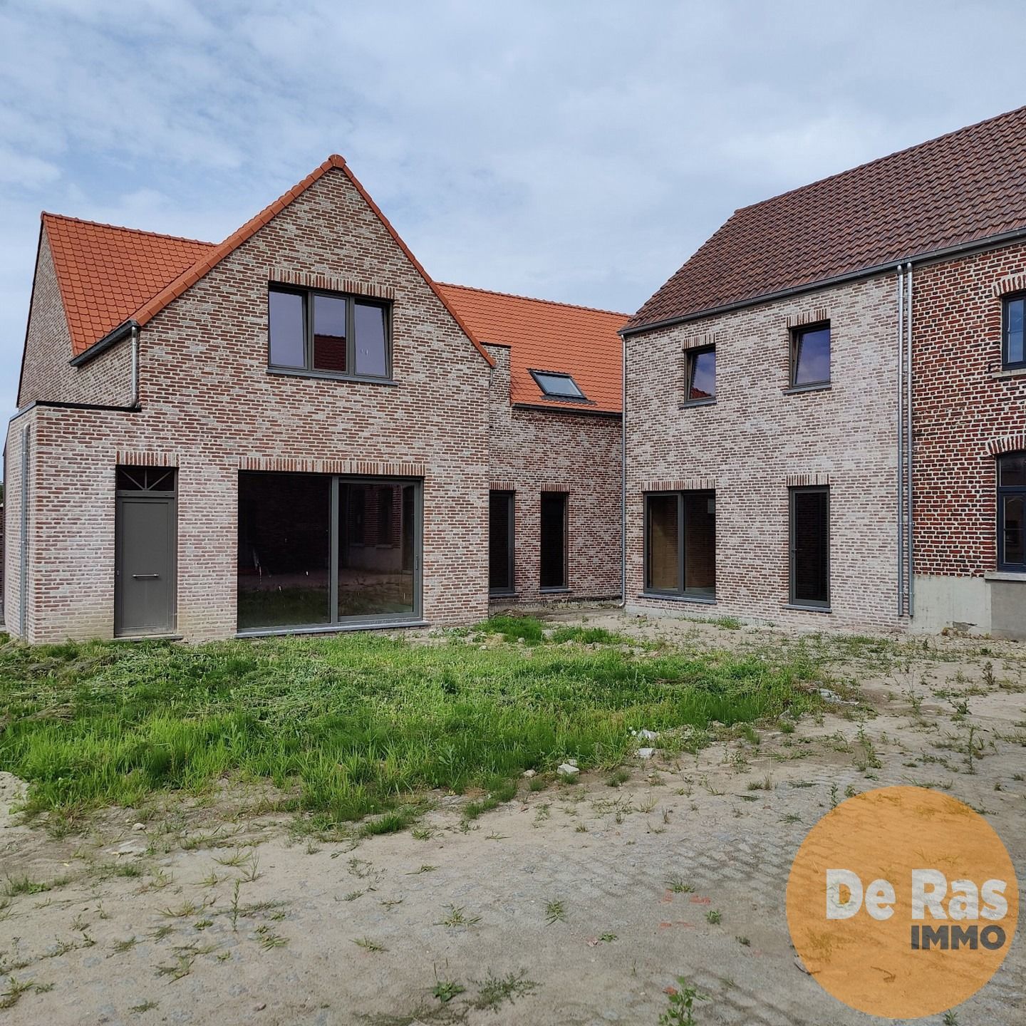 BORSBEKE - Nieuwbouwwoning in uniek woonerf foto {{pictureIndex}}