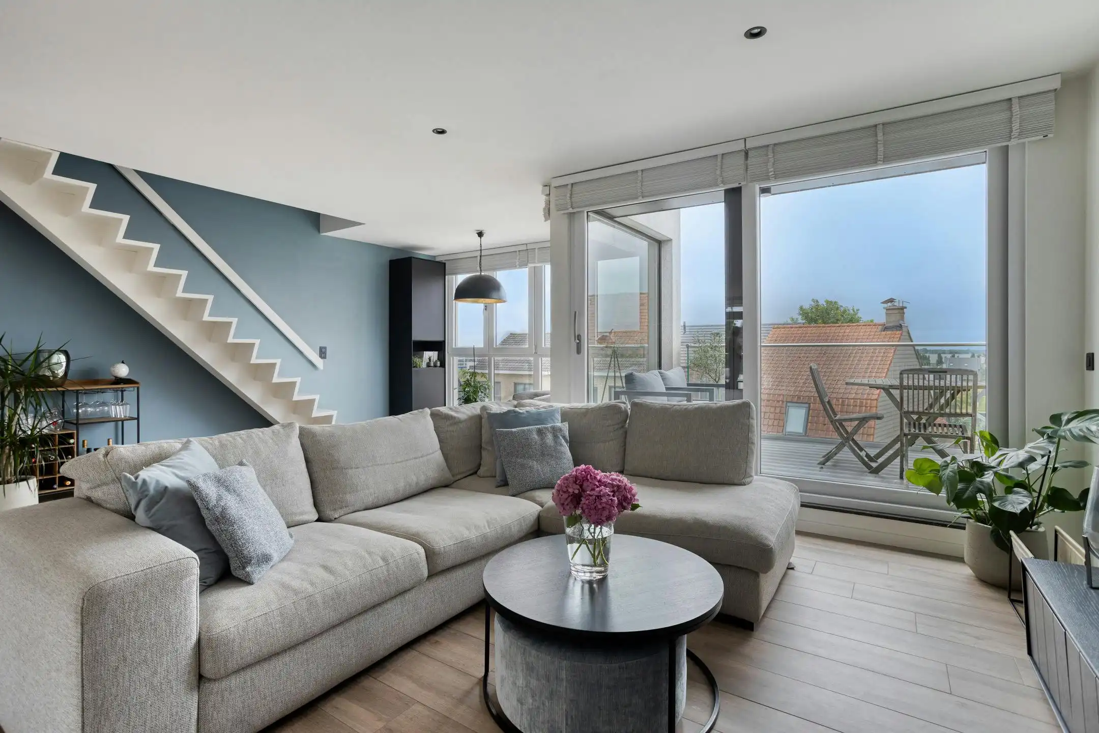 Instapklare, lichtrijke duplex te koop in hartje Aalter foto 5