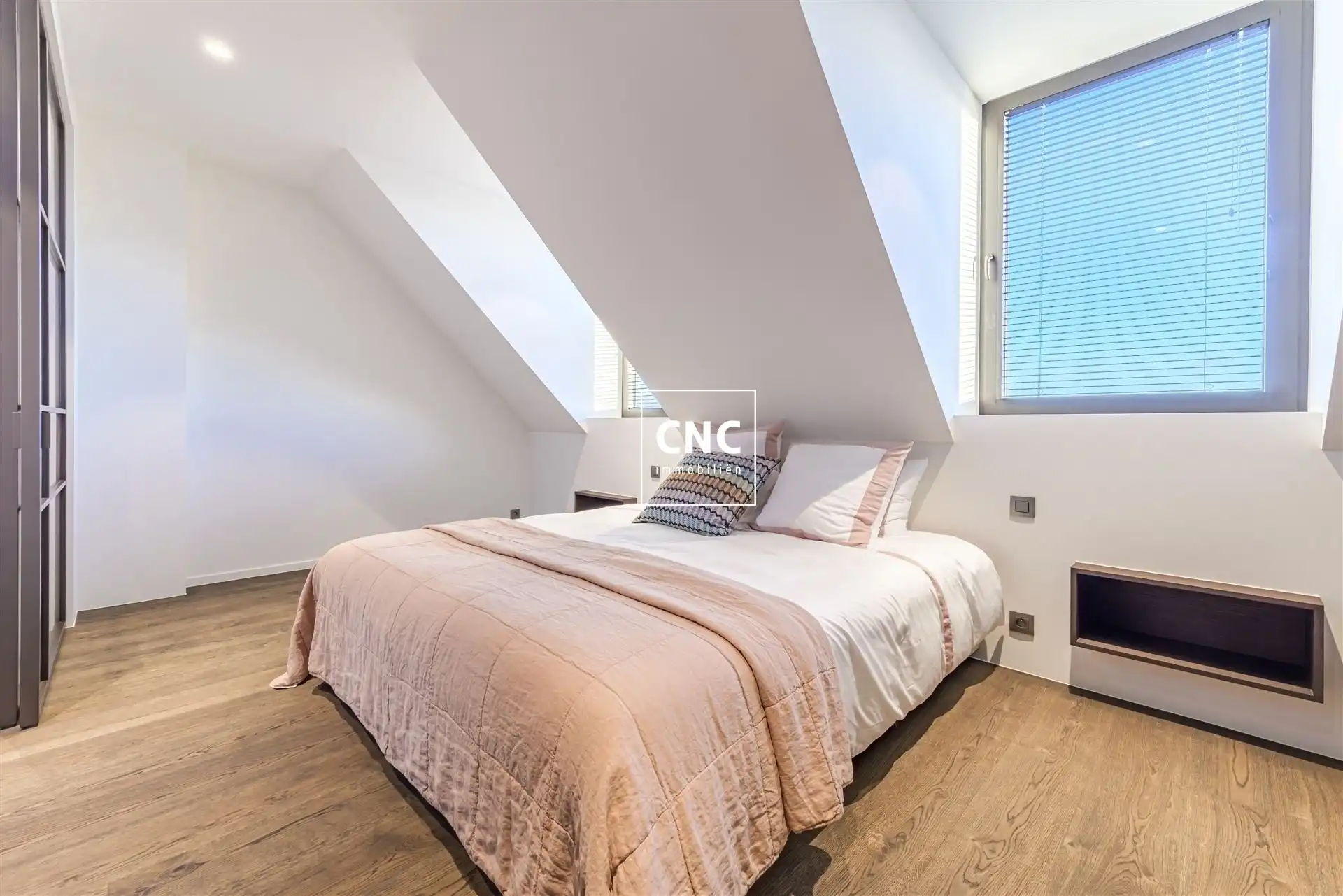 Exceptioneel nieuwbouw duplex-appartement in het hart van het Zoute met prachtig zicht op de typische Zoute-gevels foto 20