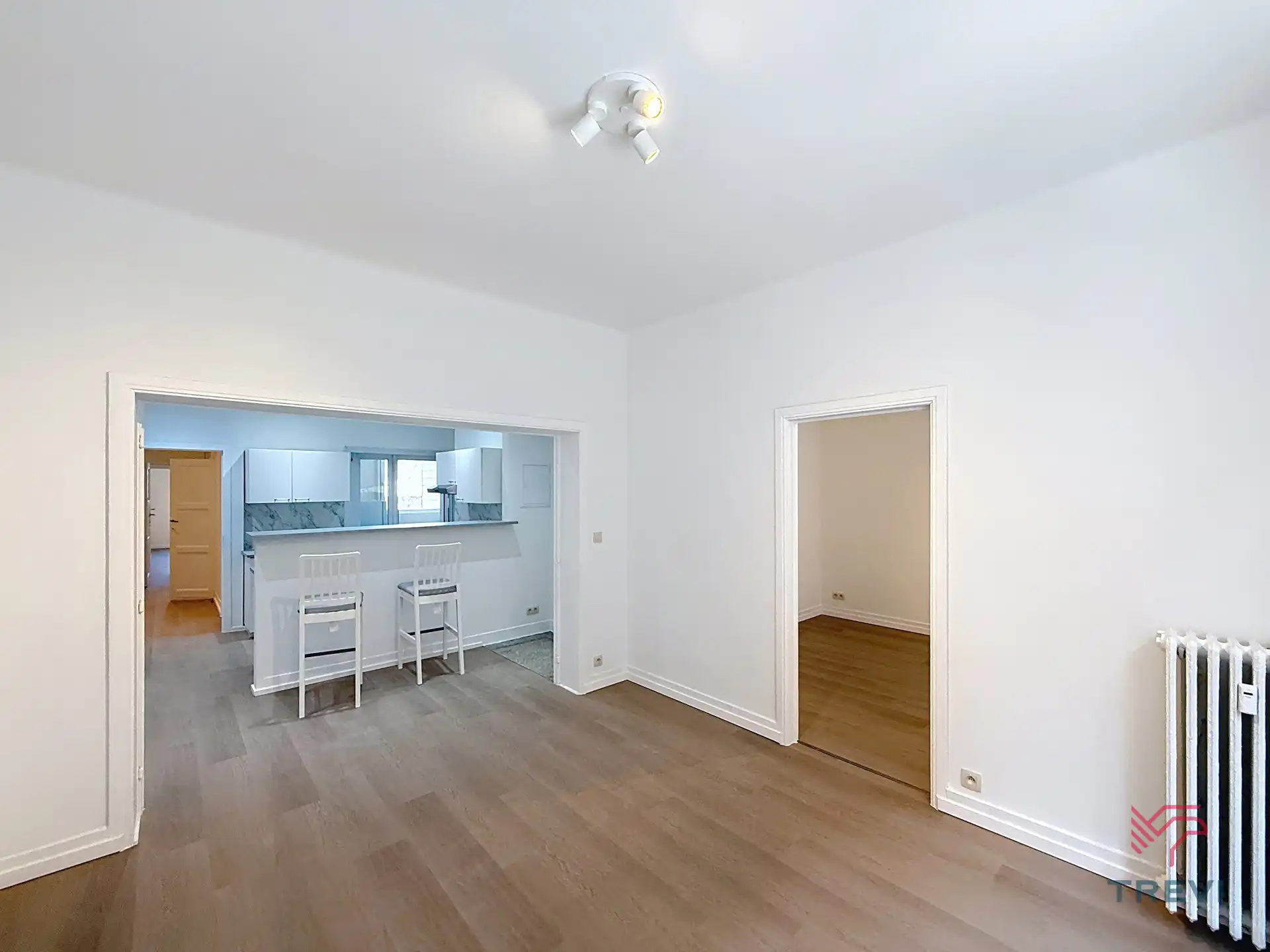 Appartement met 2 slaapkamers + studeerkamer! foto 2