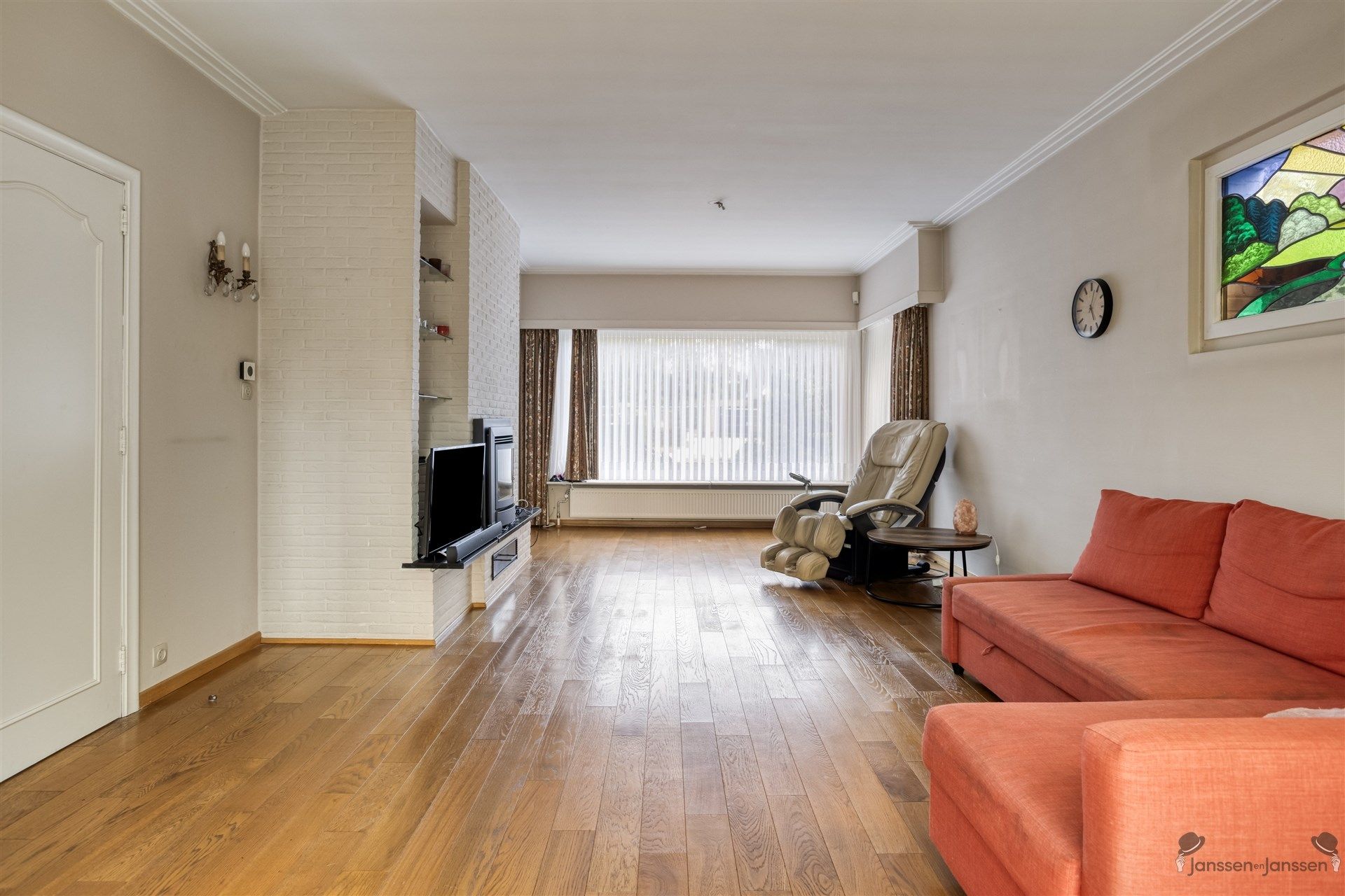 Woning op mooi villaperceel van 1.500 m² foto 6