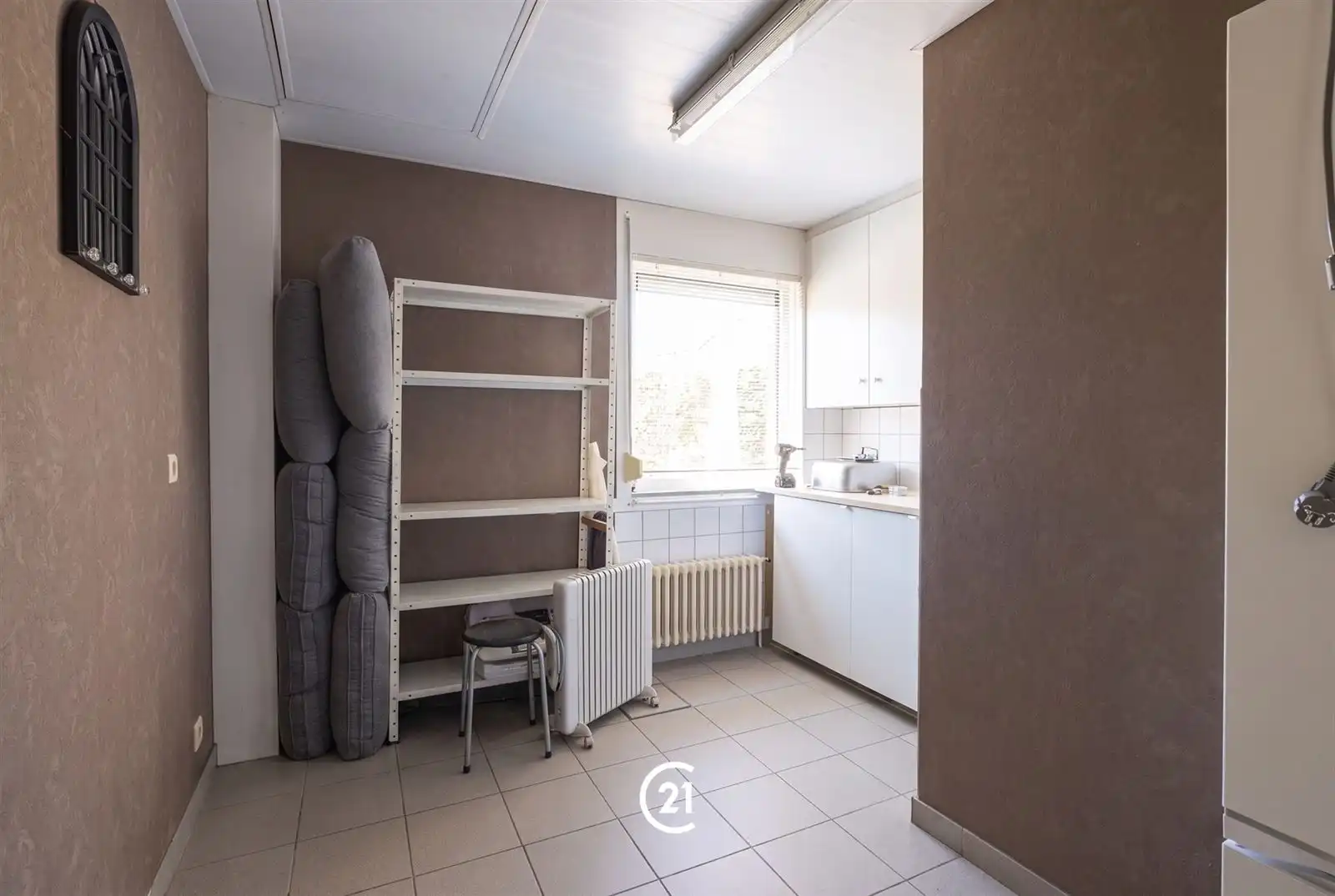 Gemeubelde en instapklare villa met tuin op toplocatie foto 13