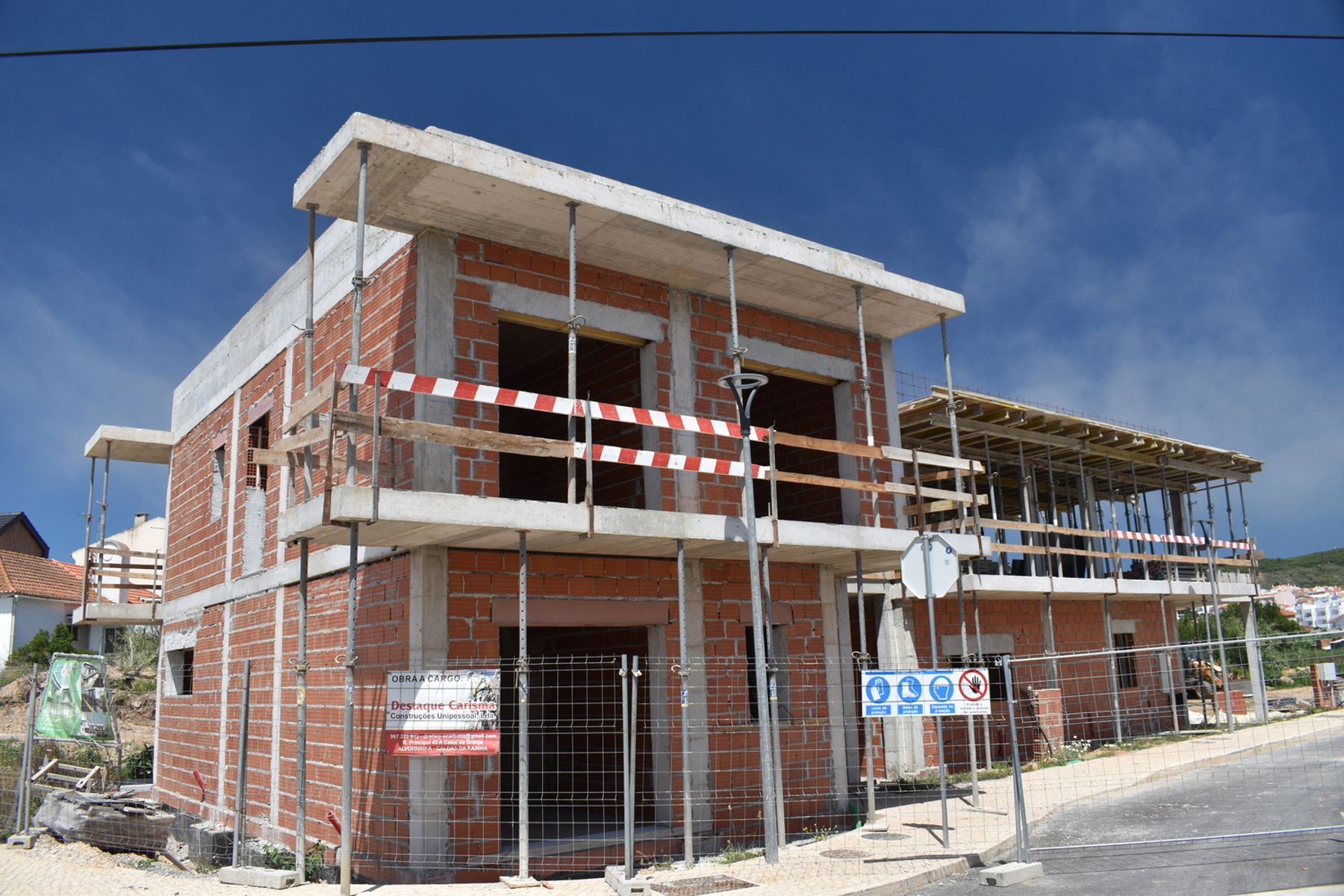 Huis te koop foto {{pictureIndex}}