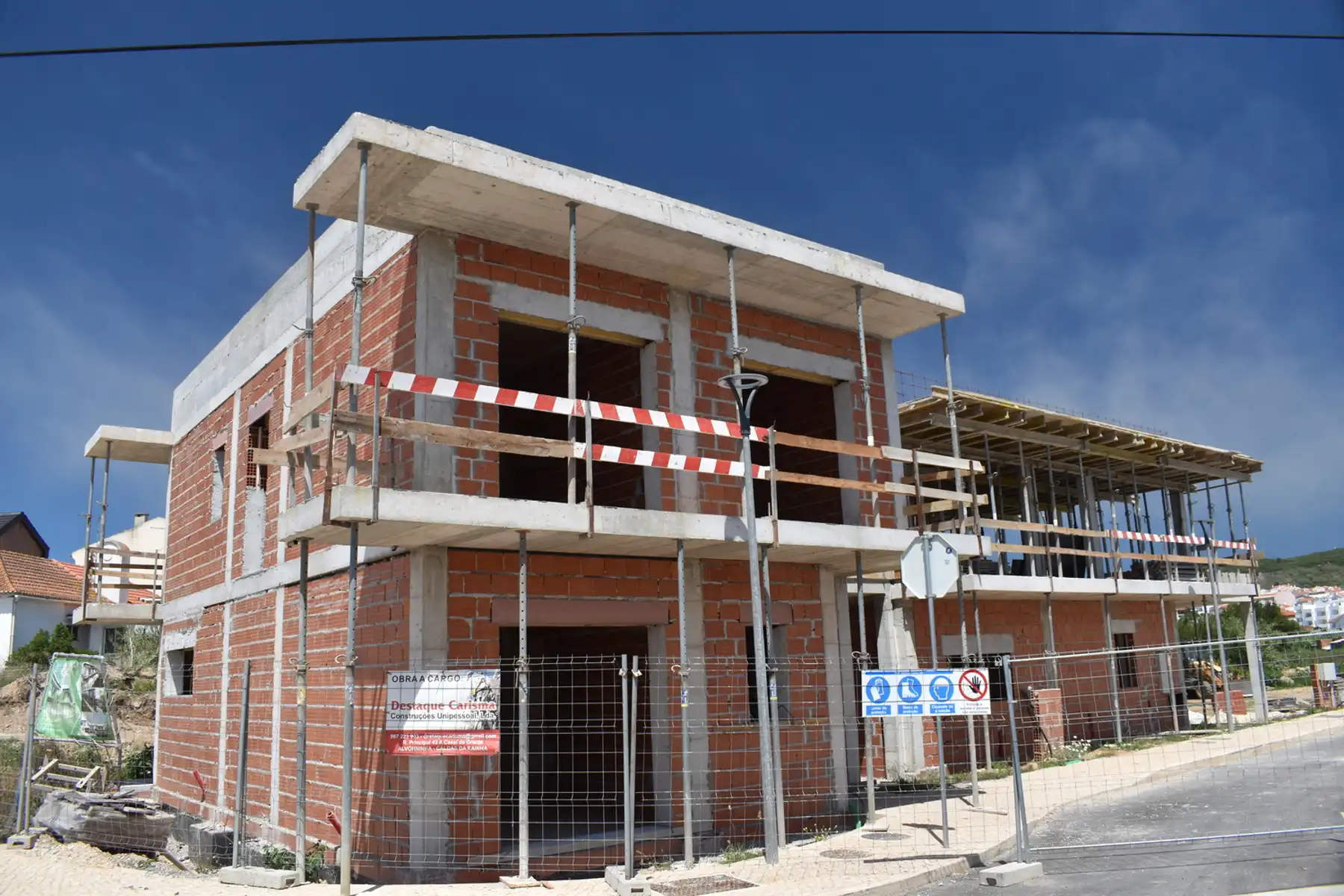 Huis te koop foto {{pictureIndex}}