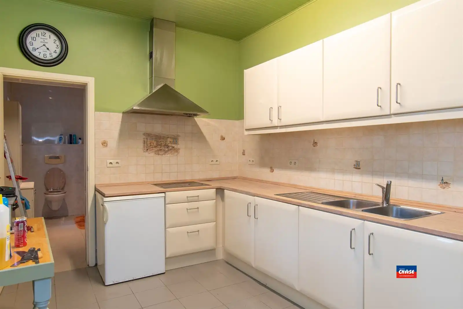 HOB met drie slaapkamers, garage en grote tuin foto 6
