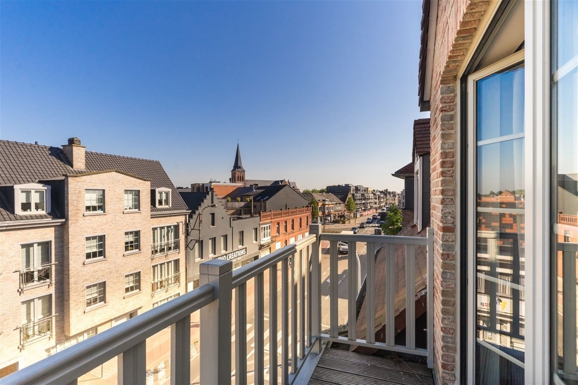 Prachtige penthouse met 2 slpk., groot zonneterras & autostaanplaats. foto 18