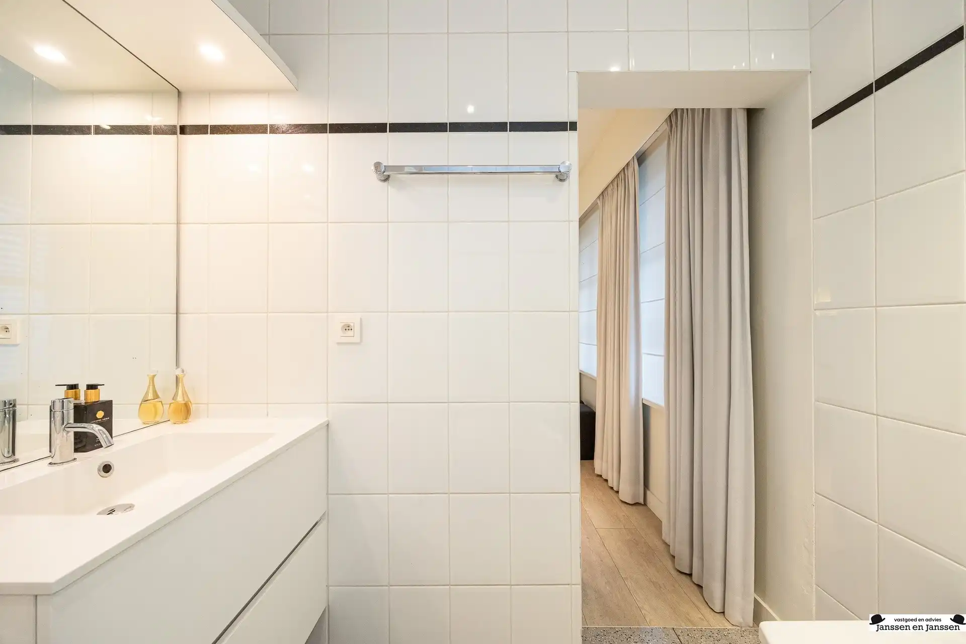 Charmante villa op toplocatie in hartje Ekeren foto 23