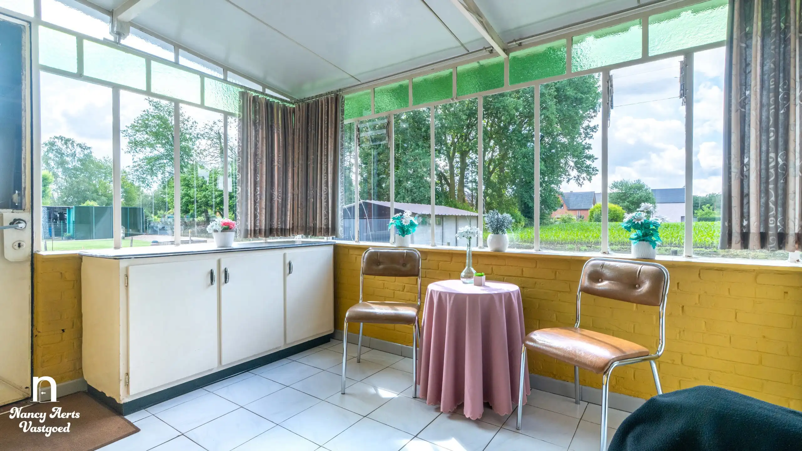 Charmante te renoveren woning op een rustige locatie foto 10