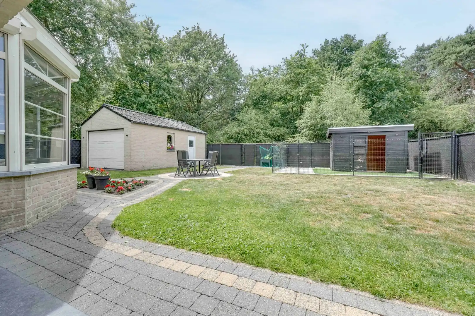 RUIME WONING MET 4+ SLPKS TE KOOP - Maasmechelen foto 31