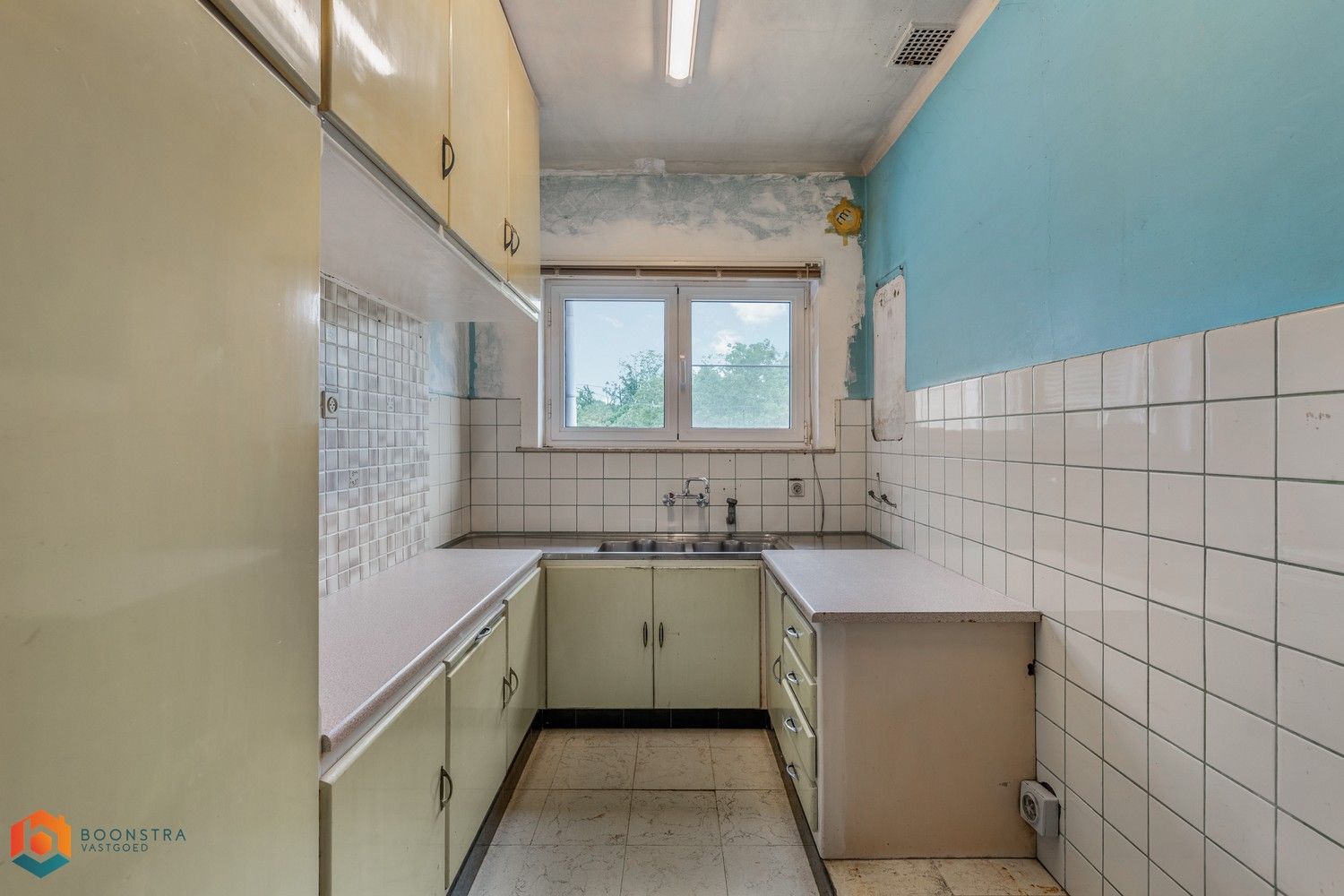 Woning met 3 slaapkamers en ruime garage foto 9