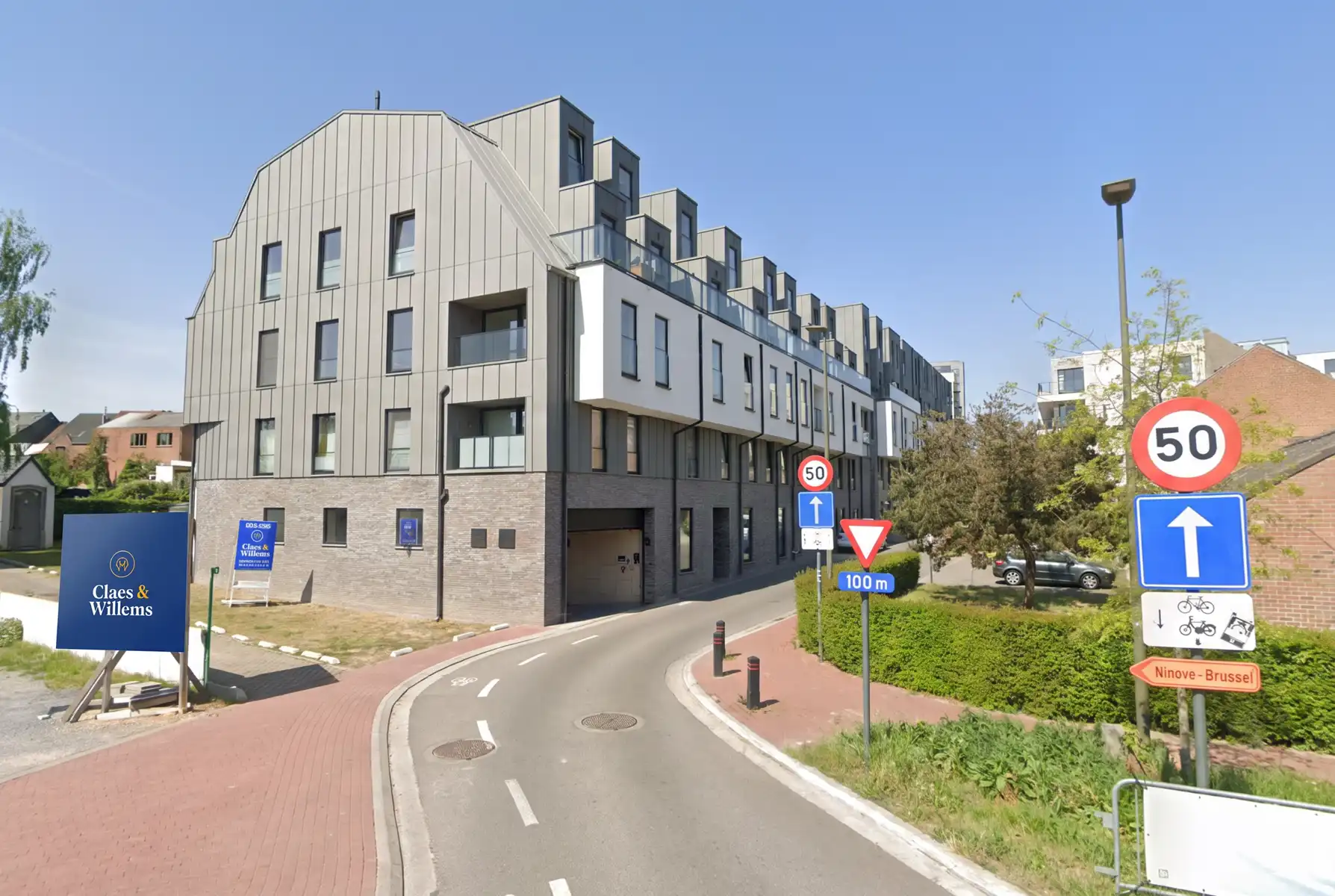 Lichtrijk appartement met groot terras. foto 19