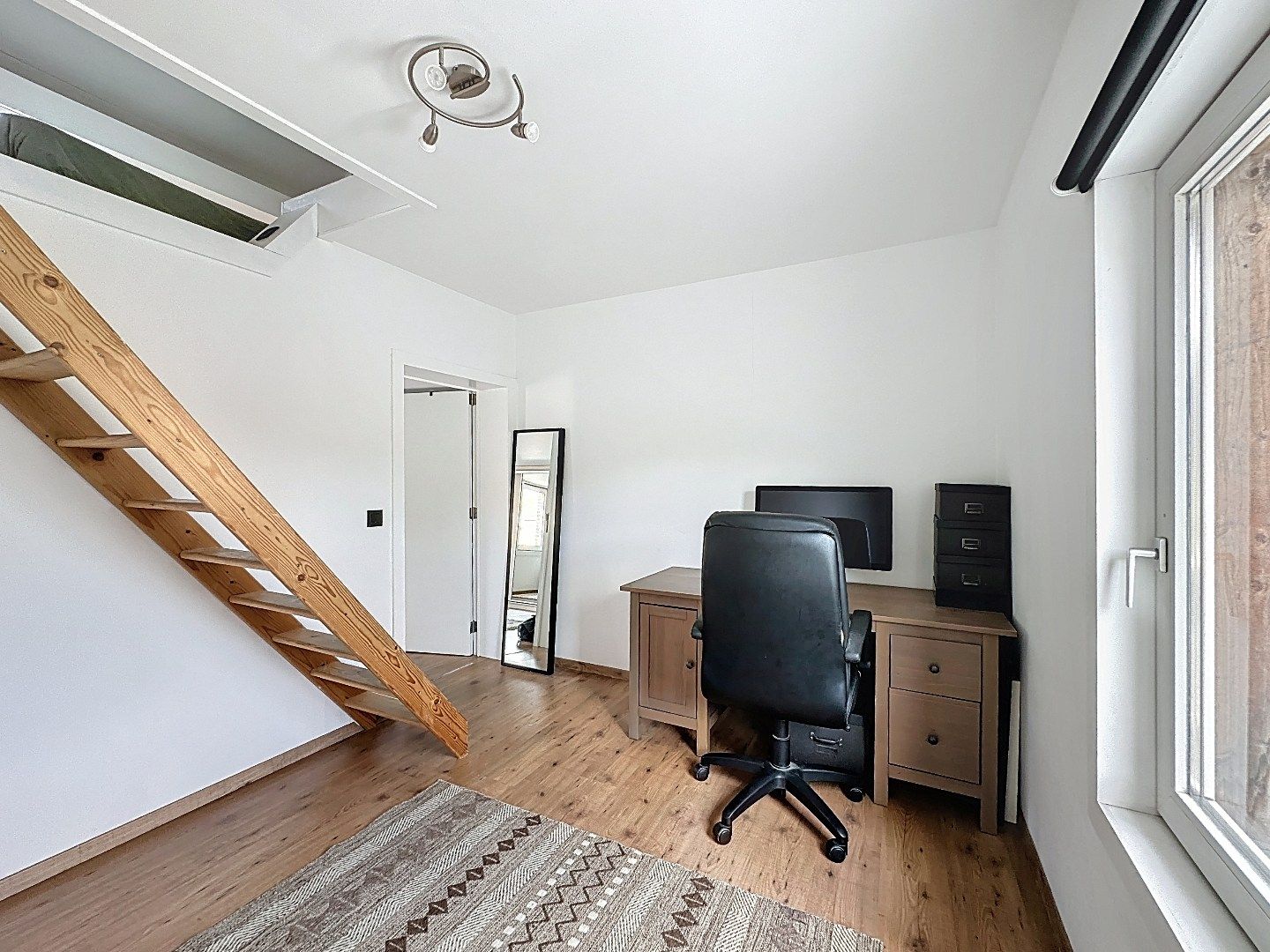 Rijwoning met knusse buitenruimte te Kessel-Lo! foto 14