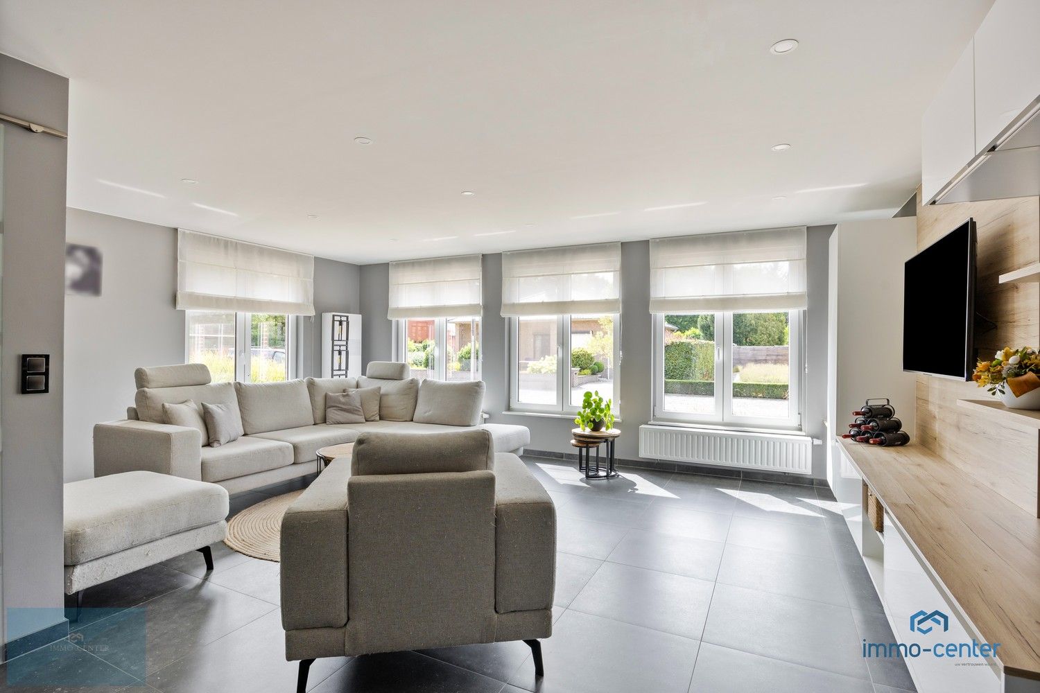 Exclusief wonen: luxueus gerenoveerde woning met buitenverblijf, EPC B en zonnepanelen foto 4