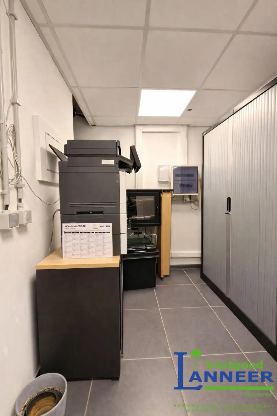 Commercieel kantoor (82m²) met grote visibiliteit te Herne foto 7