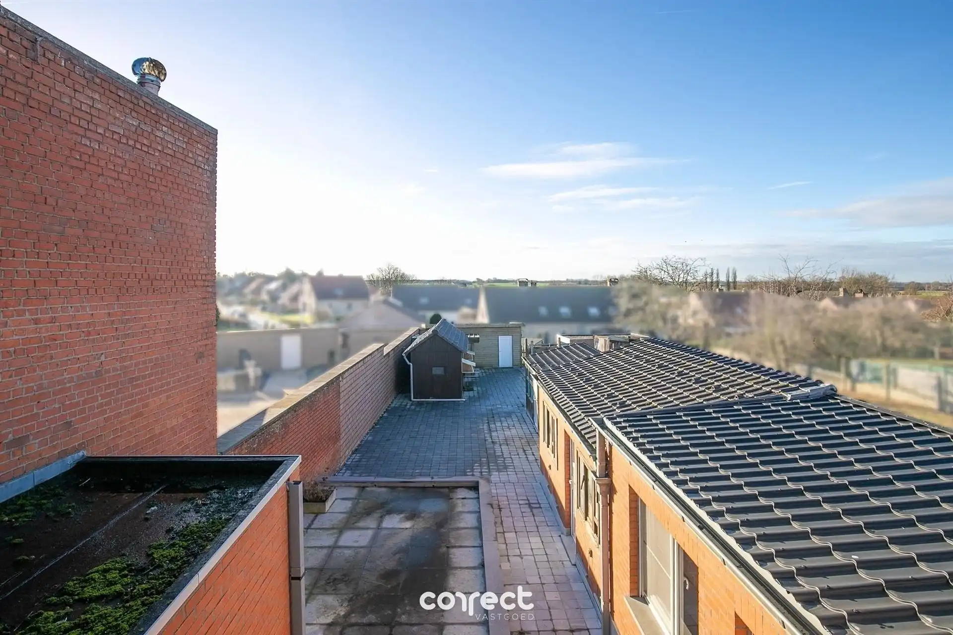 Ruime woning met garage. foto 13