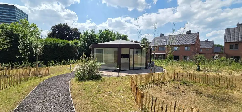 Zeer mooie handelsruimte/kantoor op fantastische locatie foto 11