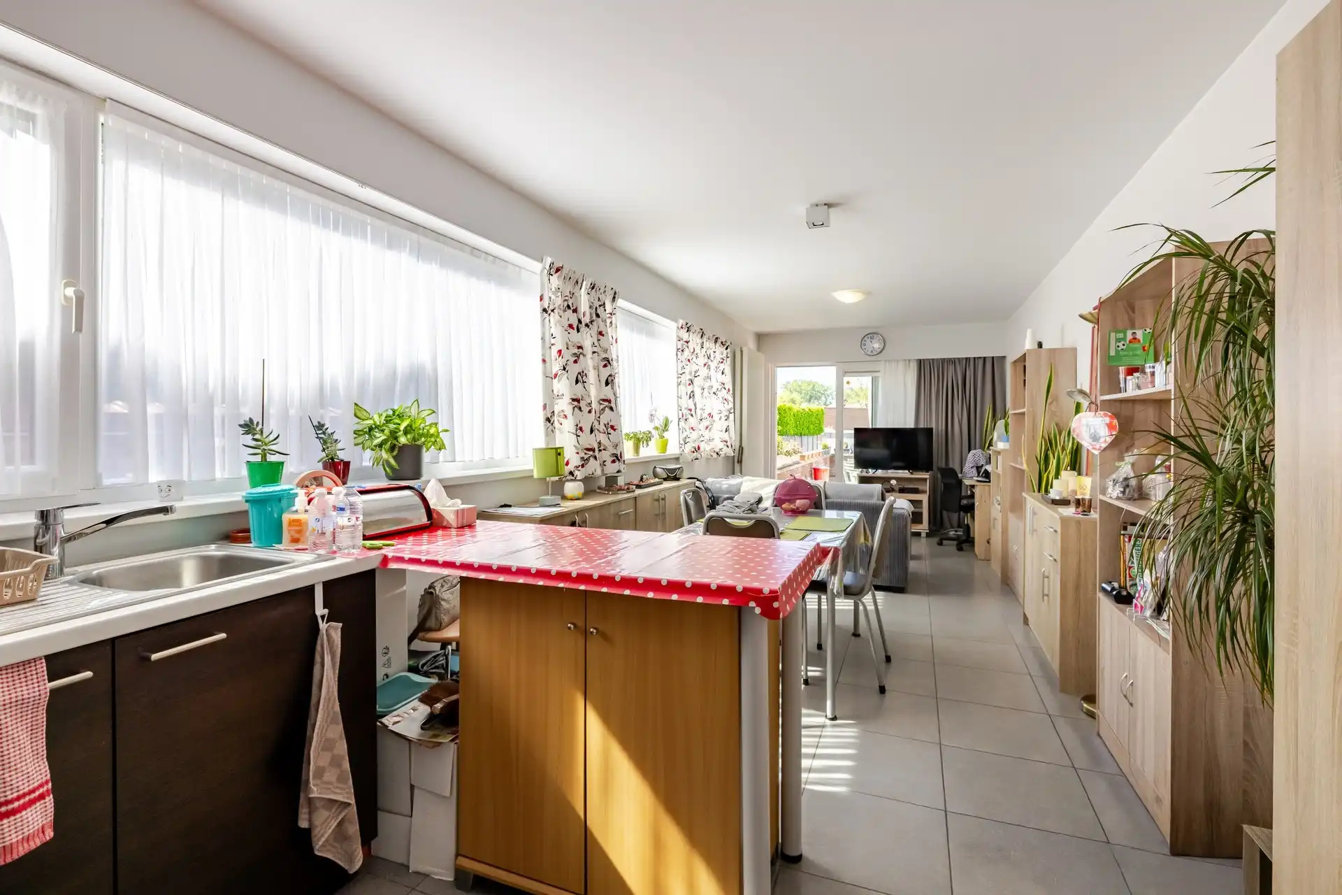 Gelijkvloers appartement met zuidgericht terras foto 12