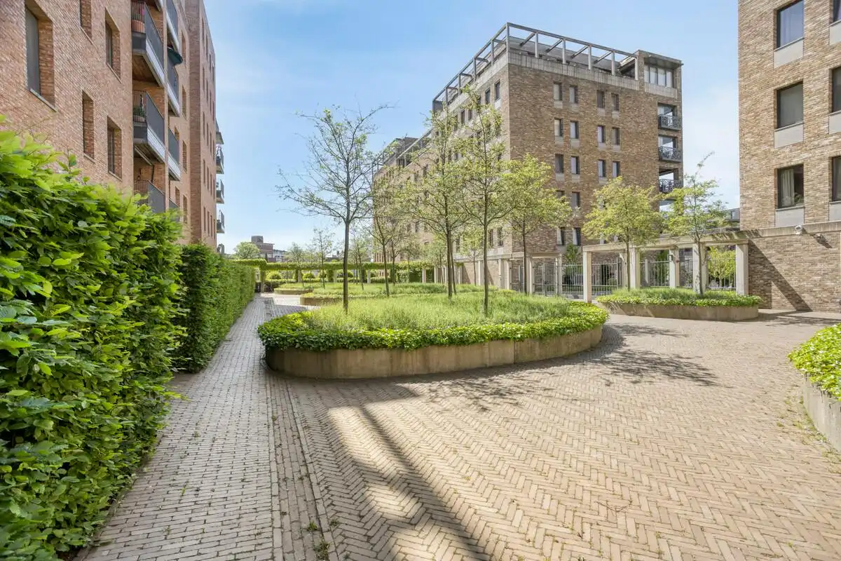 Instapklaar 1-slaapkamerappartement met ruim terras centrum Hasselt foto 15