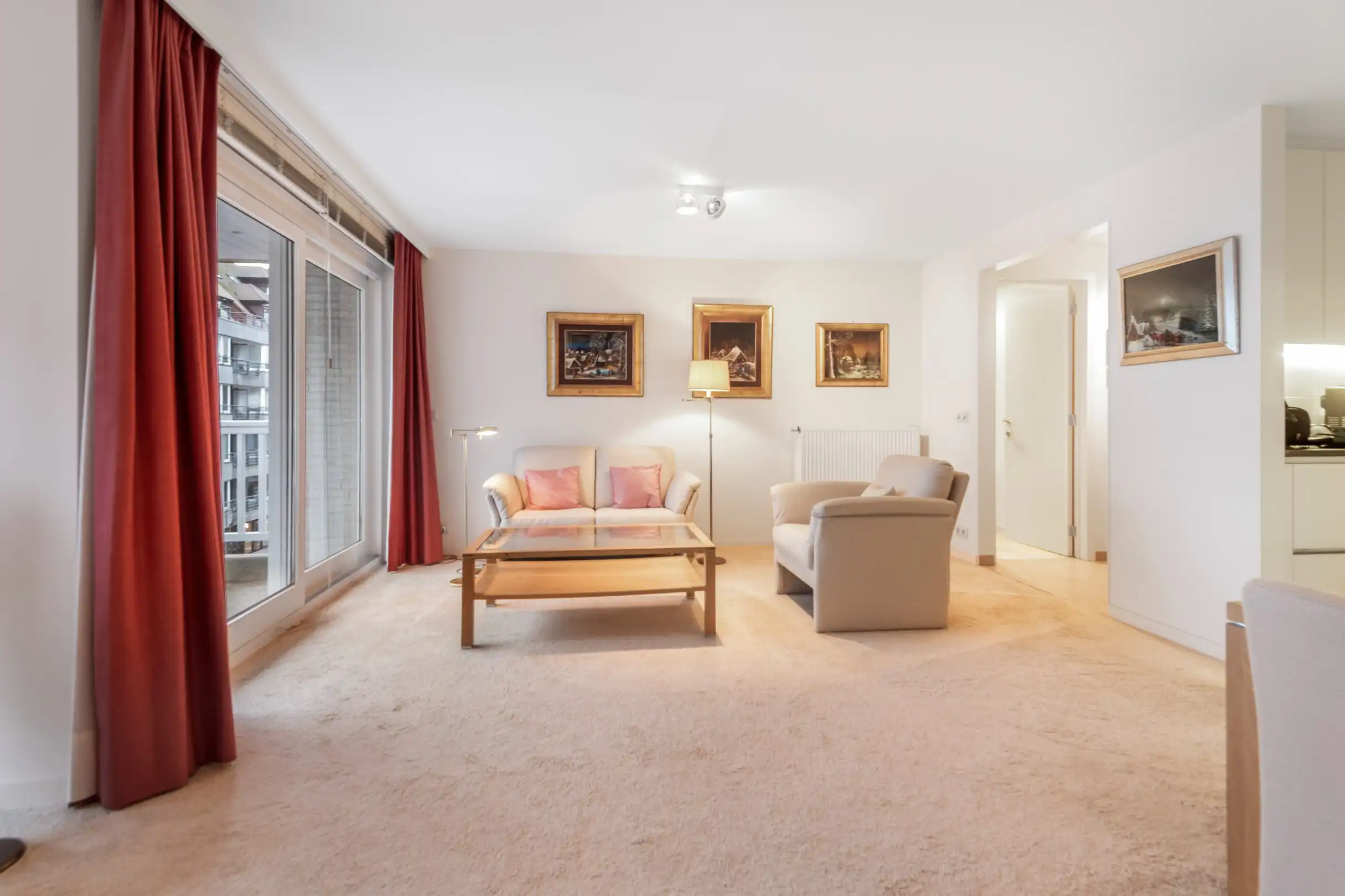 Recent appartement met terras gelegen op de Dumortierlaan.  foto 6