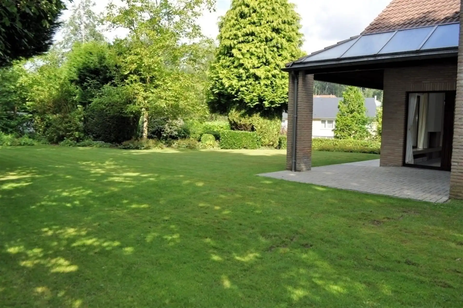 Prachtige ruime villa in de Arboretum wijk  foto 26