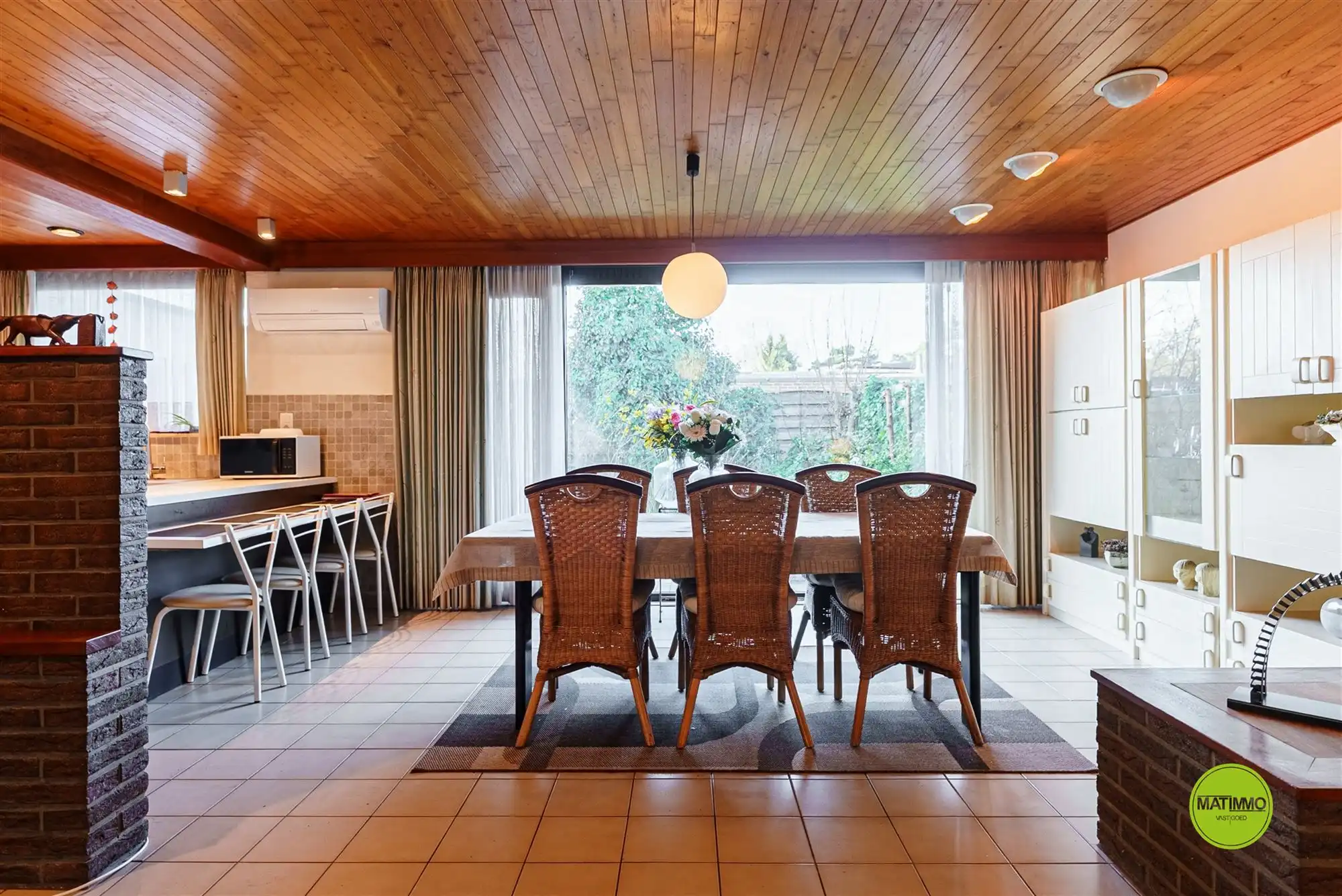 Gezellige jaren 70 bungalow in een rustige straat in Lommel foto 6