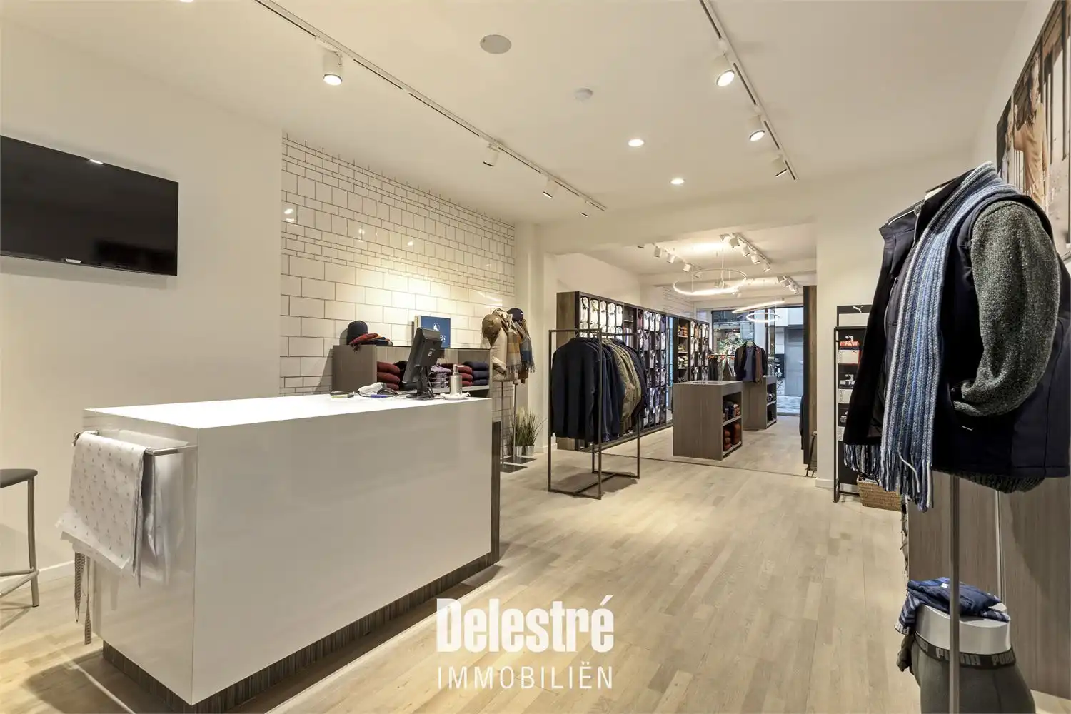 MODERN INSTAPKLAAR HANDELSGELIJKVLOERS NABIJ GROTE MARKT foto 7