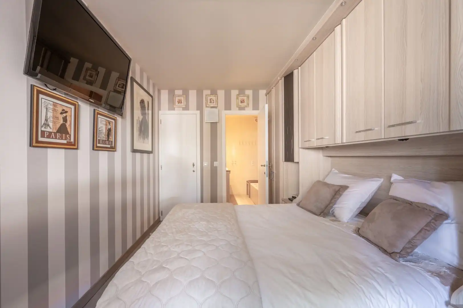 Te koop: Leuk appartement met twee terrassen op toplocatie in de Lippenslaan foto 13