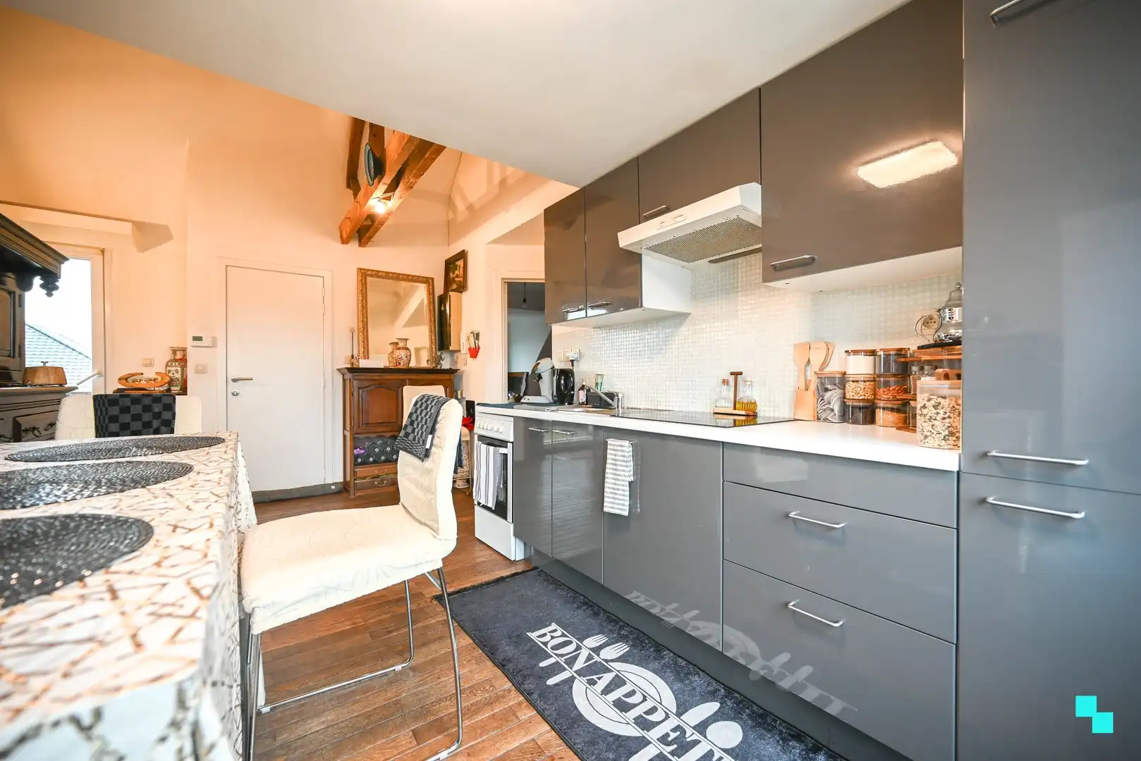 Investeringsappartement nabij centrum Wielsbeke foto 6