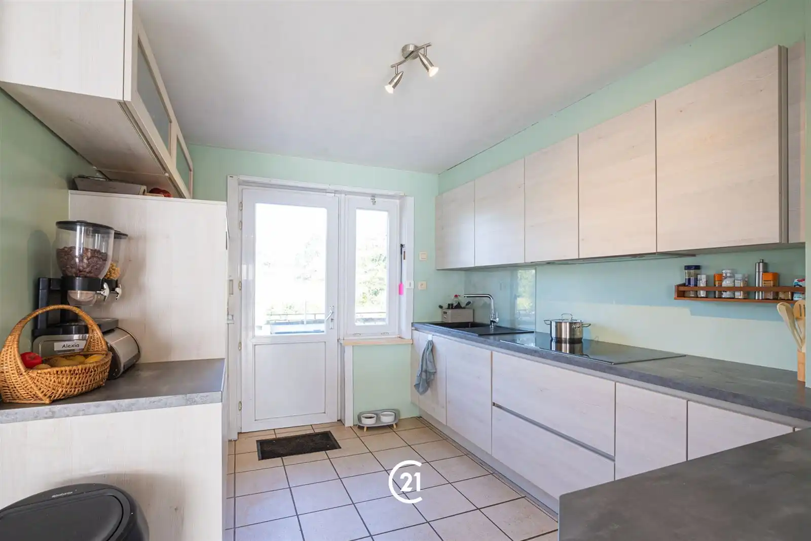 Instapklare woning met  3 slaapkamers foto 7