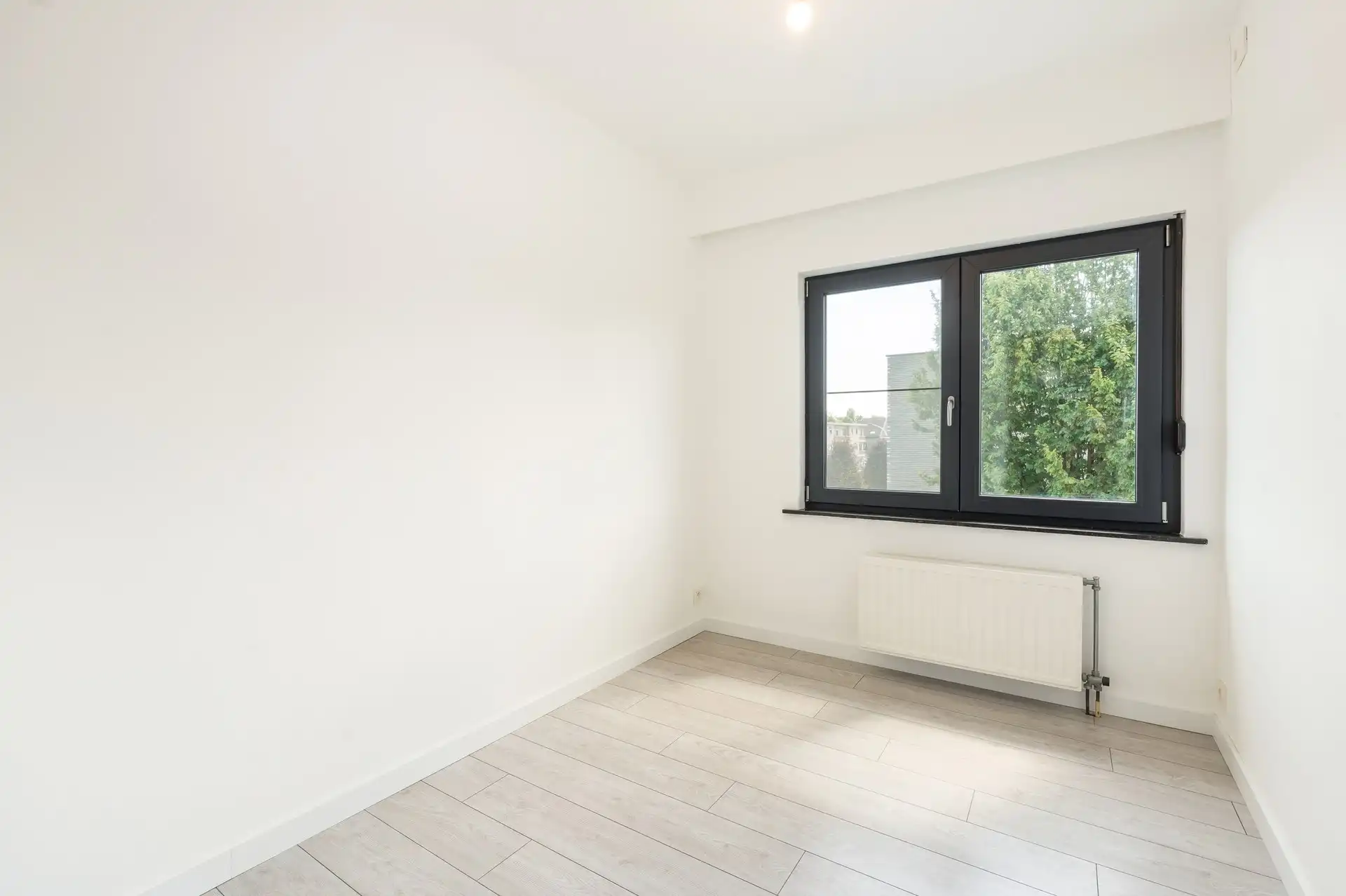 Energiezuinige bel etage woning met 3 slaapkamers gelegen in een groene omgeving foto 17