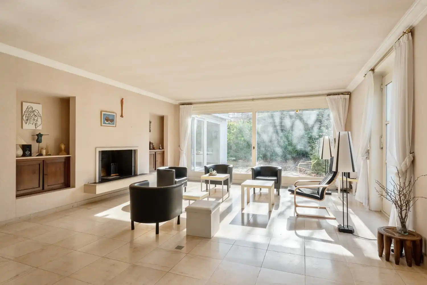 Residentieel gelegen villa met 4-5 ruime slaapkamers/bureau , 2 badkamers, 2 garages en een tuin op een perceel van 11a 71ca te Winksele gemeente Herent. foto 5