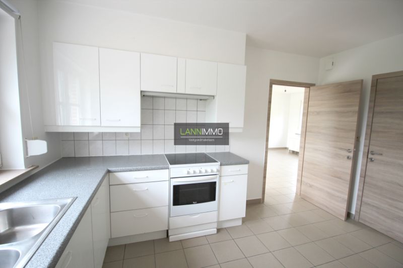 Instapklare woning met 3 slaapkamers en 2 garages foto 9
