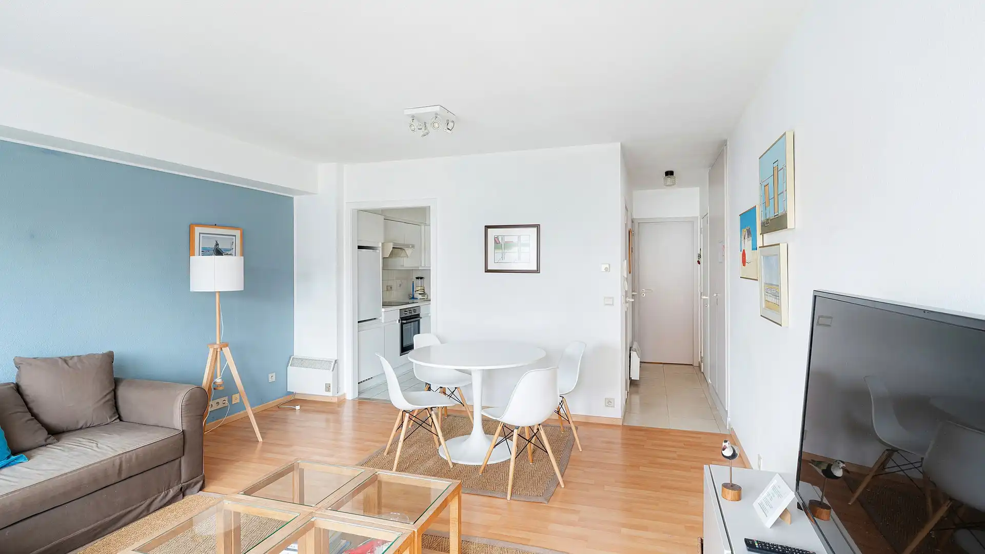 Zonnig 1-slaapkamerappartement met ruim terras en open zicht foto 3