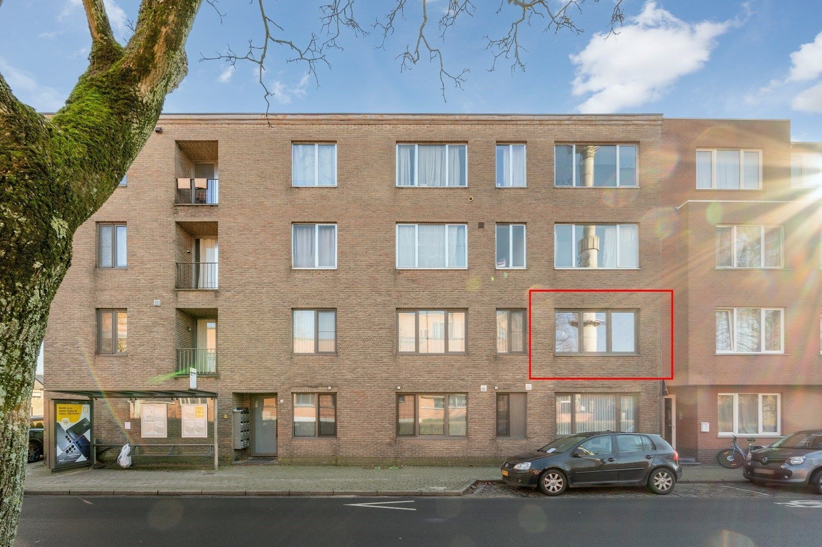 Ruim gerenoveerd appartement met terras, lift en garagebox in Turnhout | 2 slaapkamers | Energielabel B foto 6