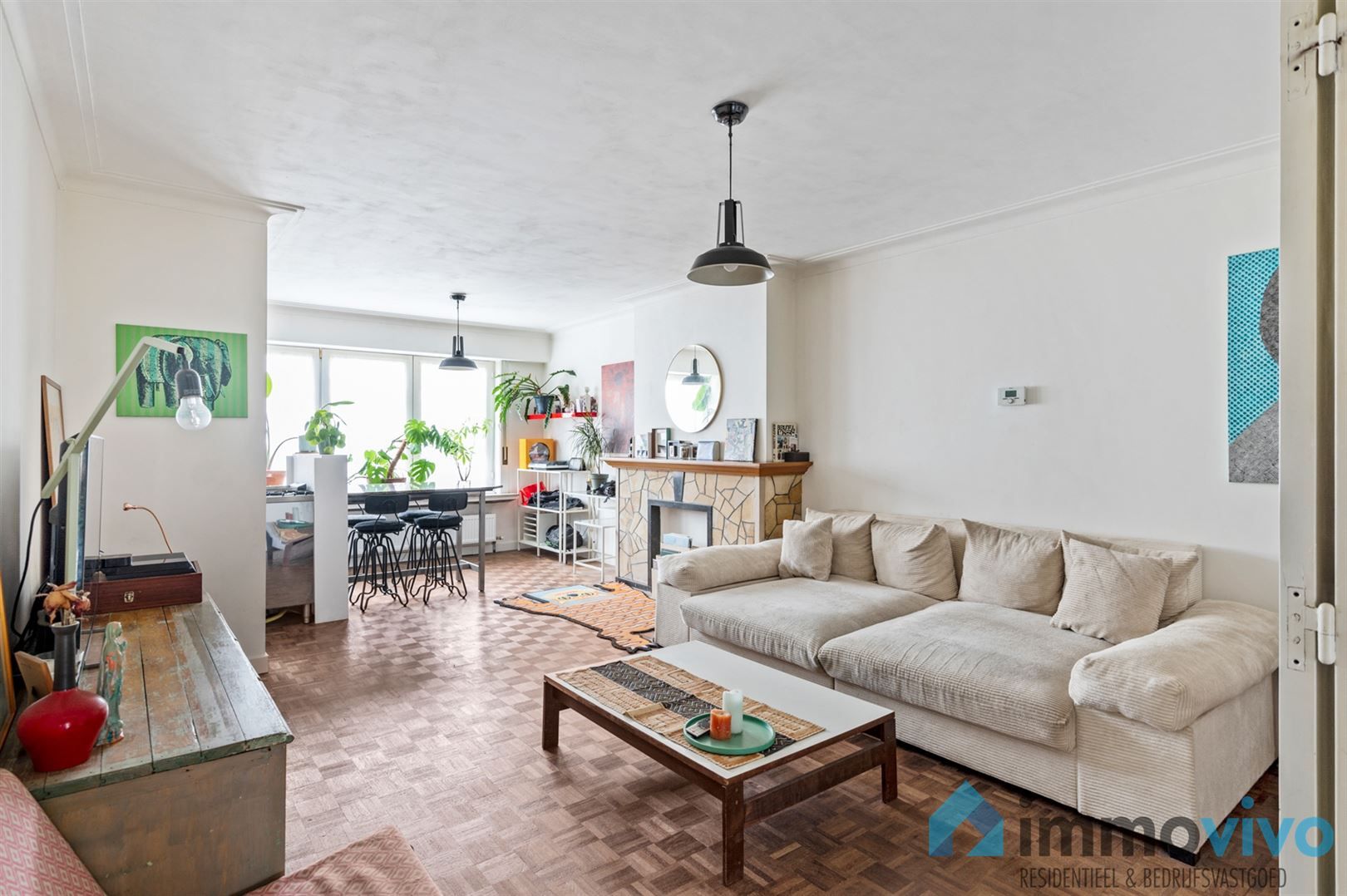 Gelijkvloers appartement met tuin foto {{pictureIndex}}