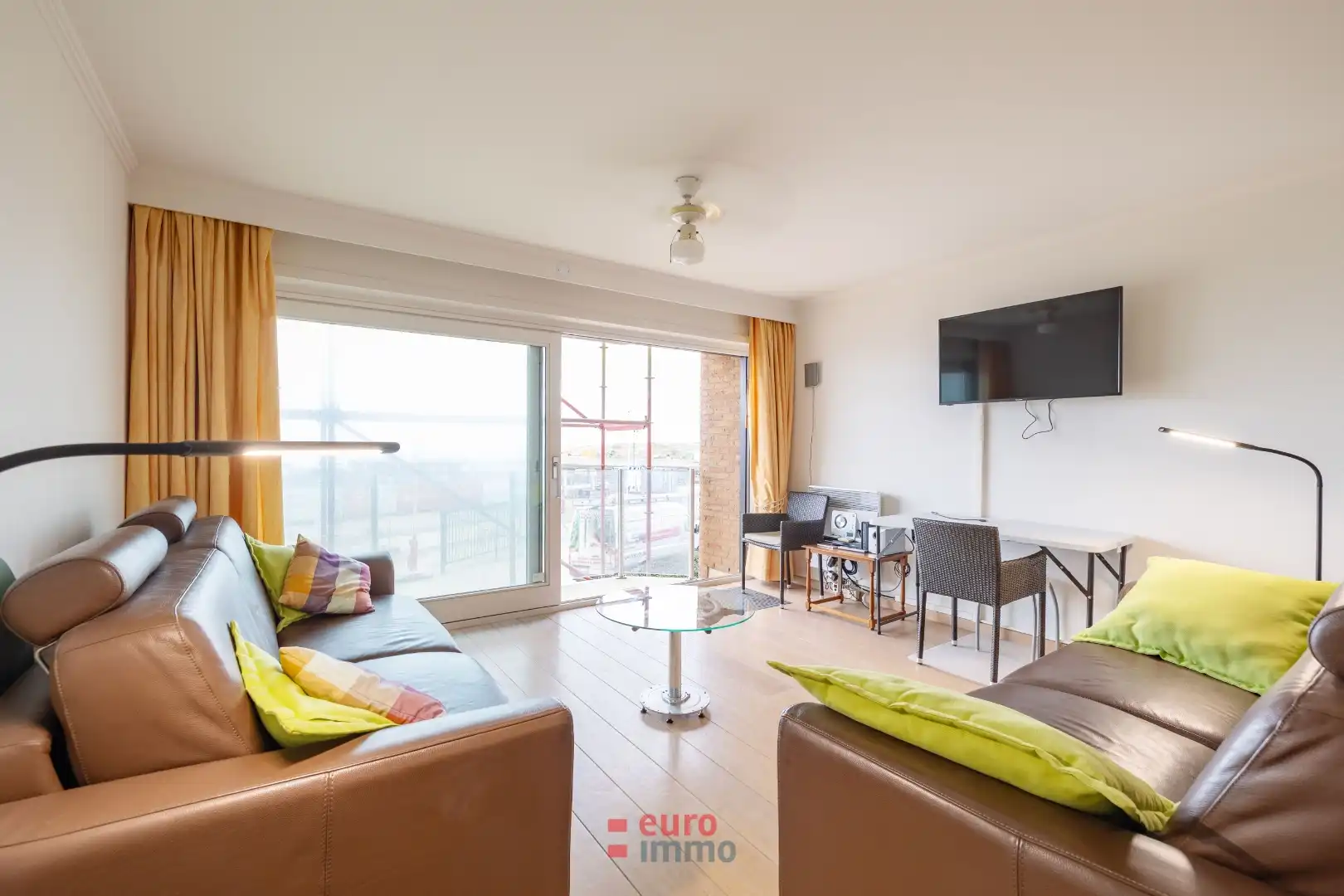 Uniek doorloopappartement met topzichten in Den Oever foto 3