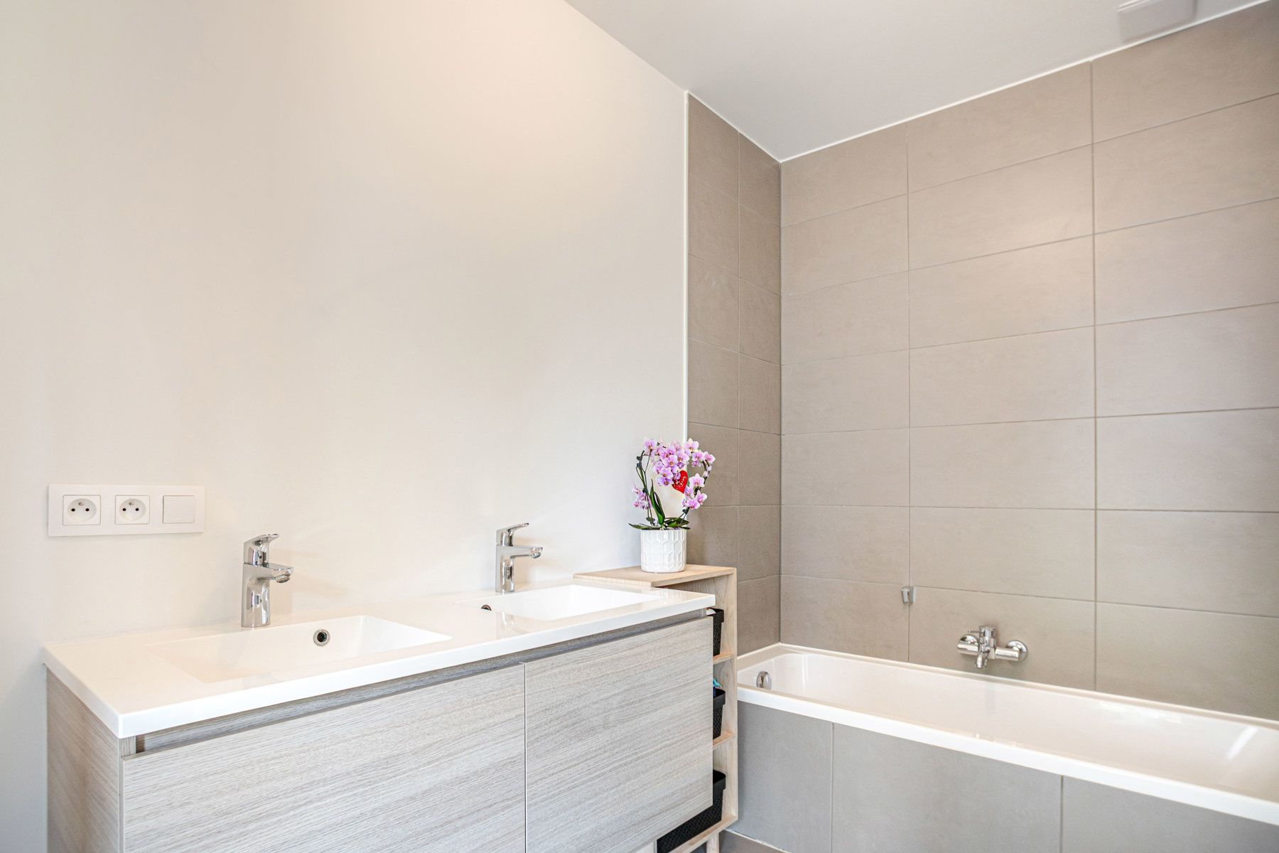 Gelijkvloers wonen in stijl: 128m², 3 slpks, 2 badk + tuin foto 16