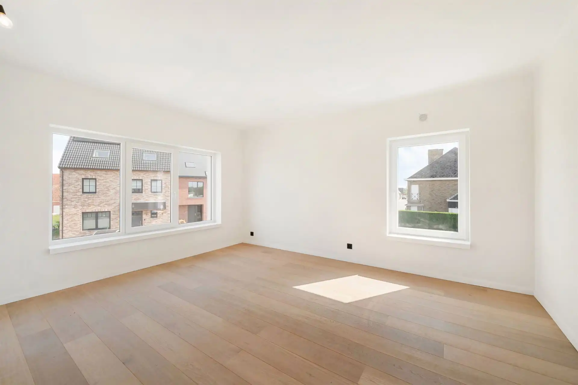Eco-gerenoveerde gezinswoning op een perceel van 600m2 foto 16