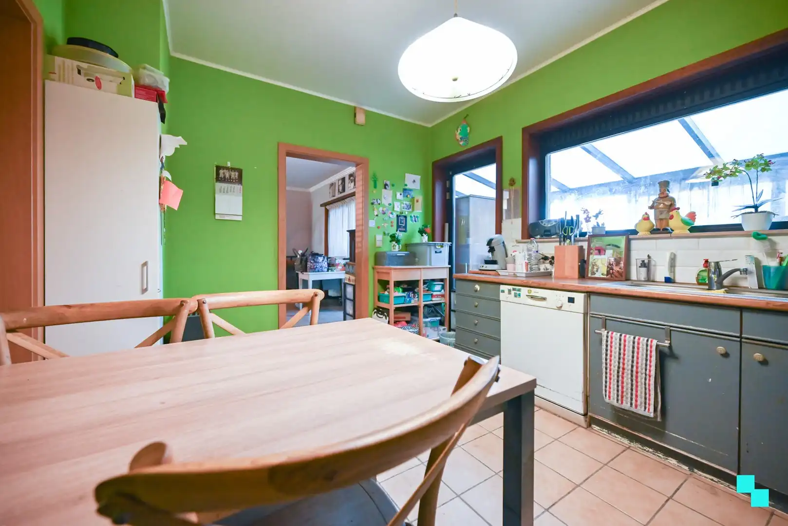 Te renoveren eengezinswoning met vier slaapkamers en ruime tuin foto 14