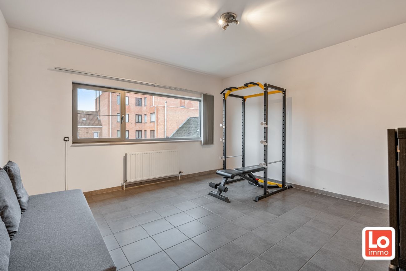 Ruim instap klaar appartement met ondergrondse autostaanplaats op een toplocatie vlakbij het centrum van Lokeren! foto 13